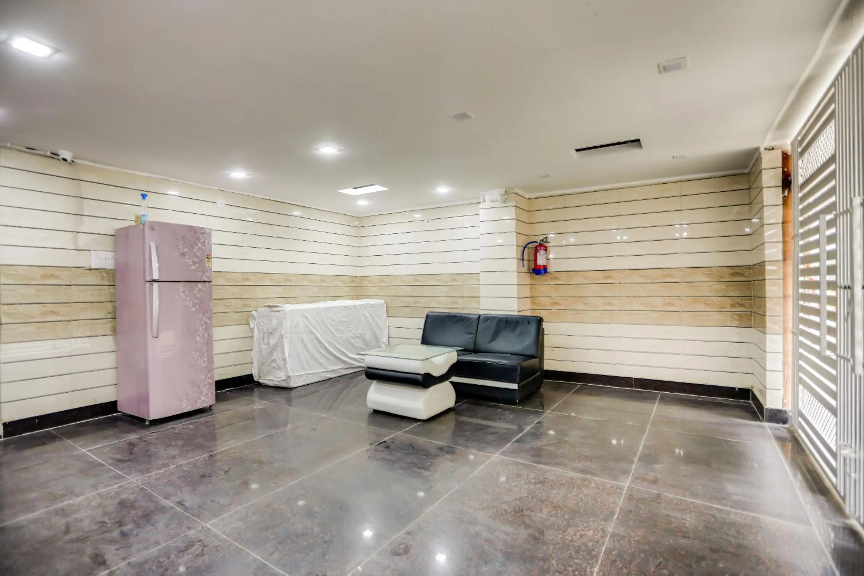 Lobby or reception in Hotel O Anshun Residency Near Mk Cinemas Rohini