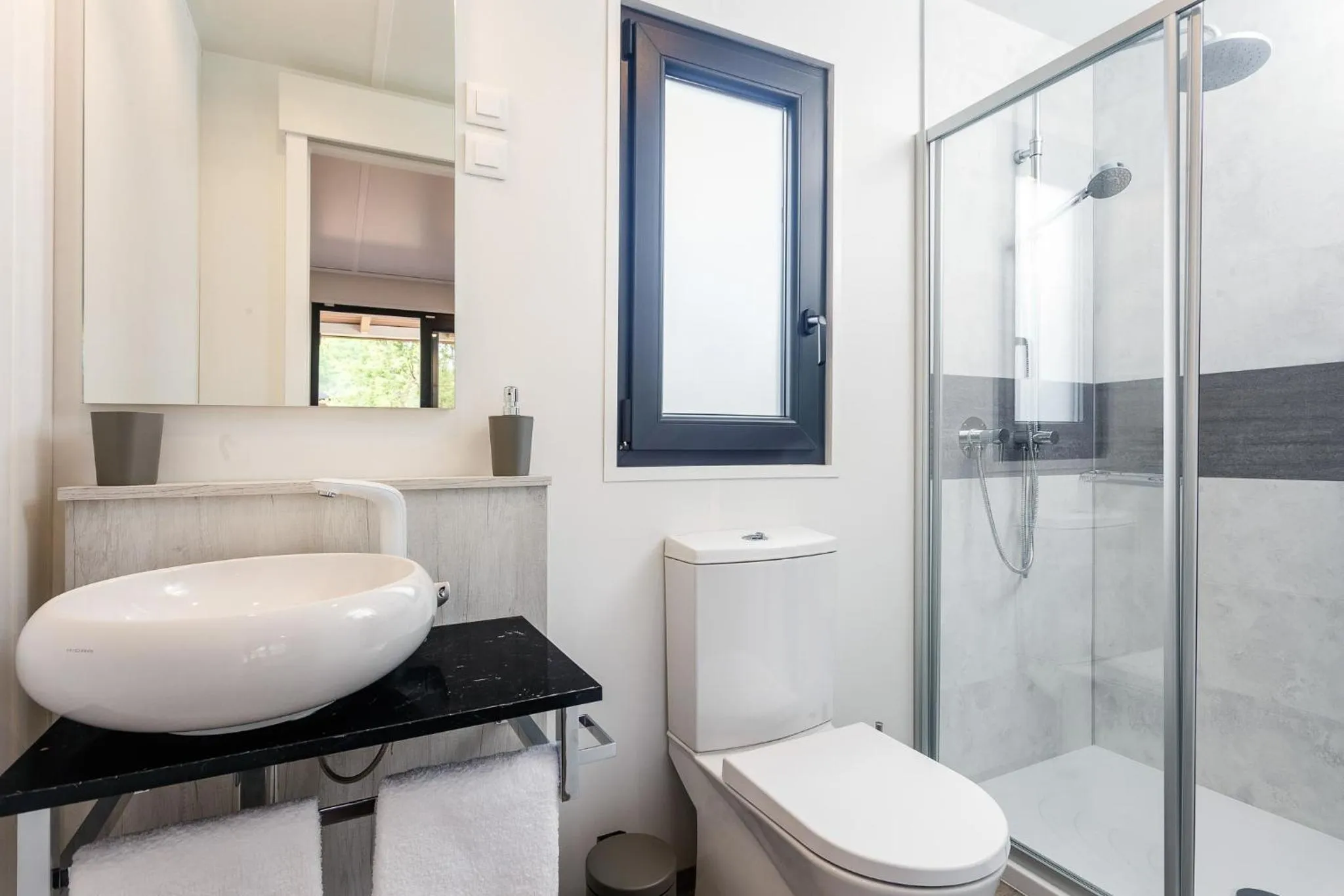 Shower in Premium Camping Homes Santa Marina, Lanterna