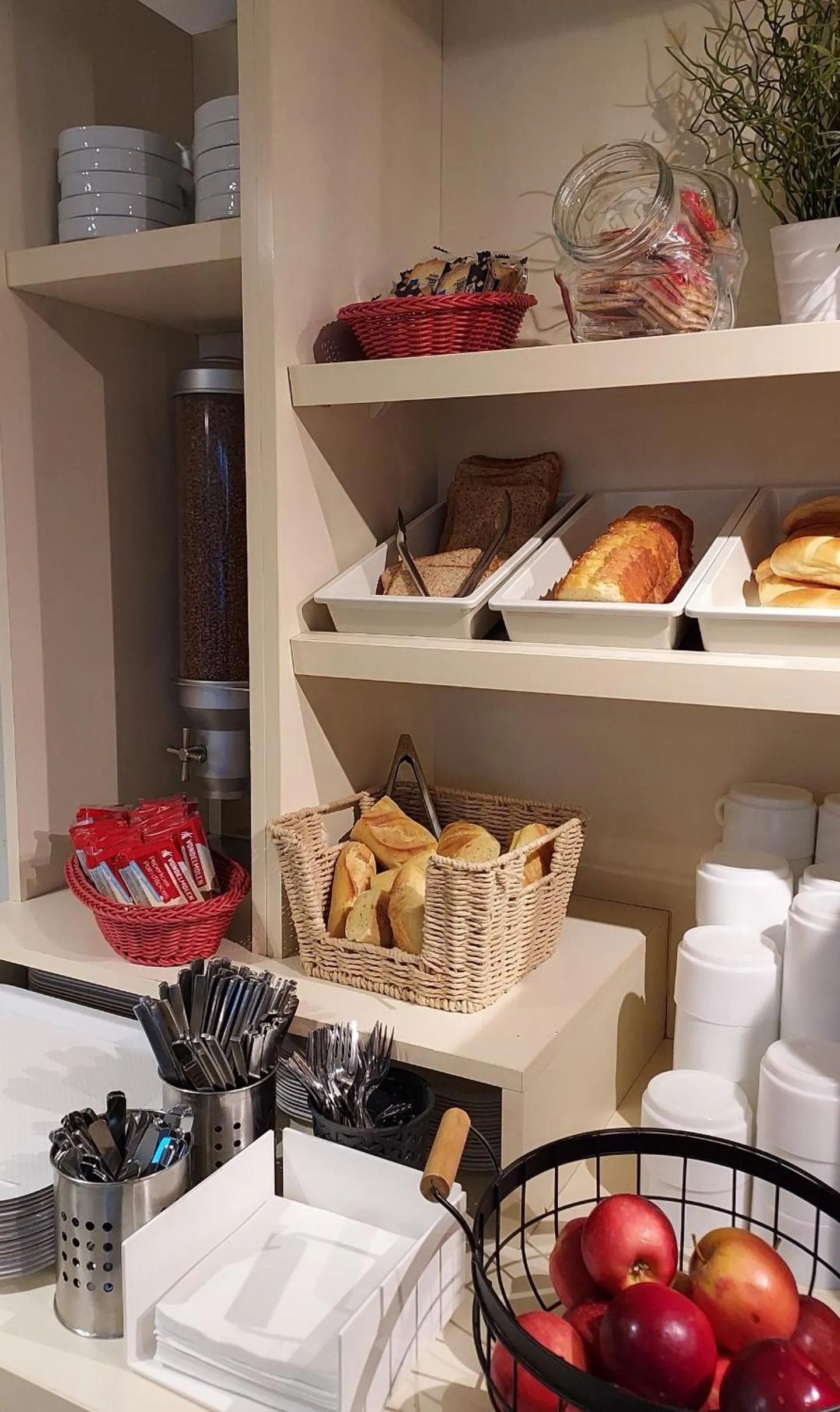 Breakfast in Première Classe Mâcon Sud