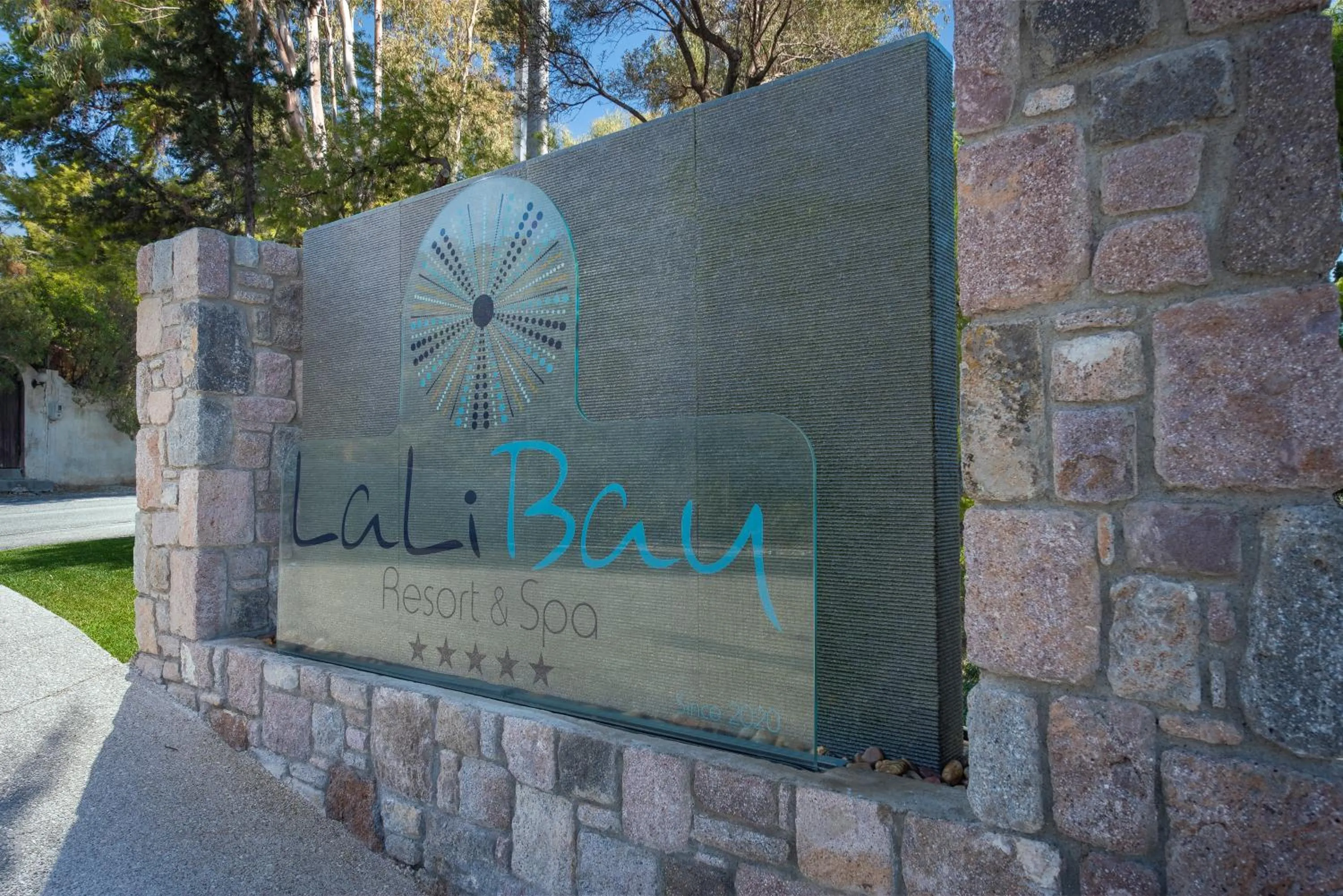 Facade/entrance in LaLiBay Resort & Spa - Adults Only