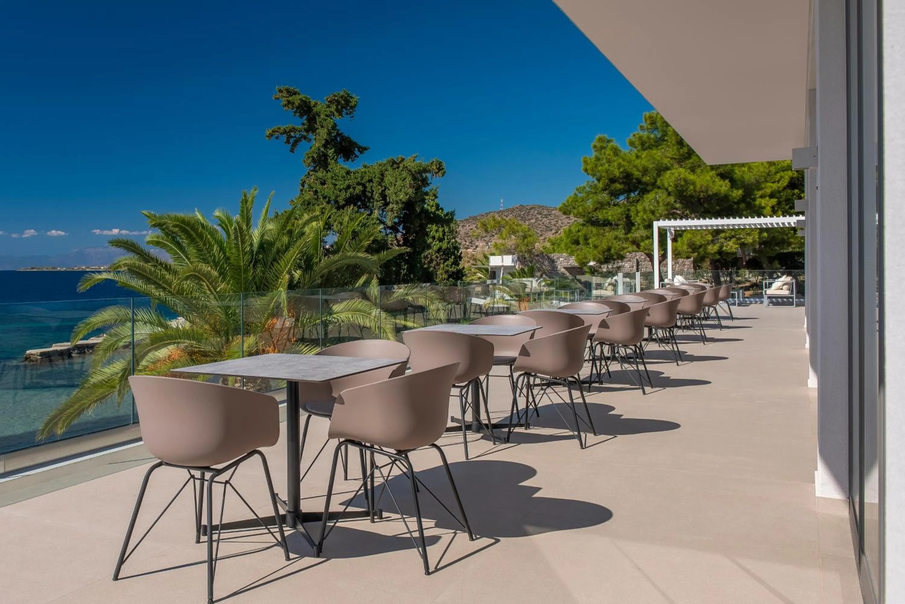 Lounge or bar in LaLiBay Resort & Spa - Adults Only