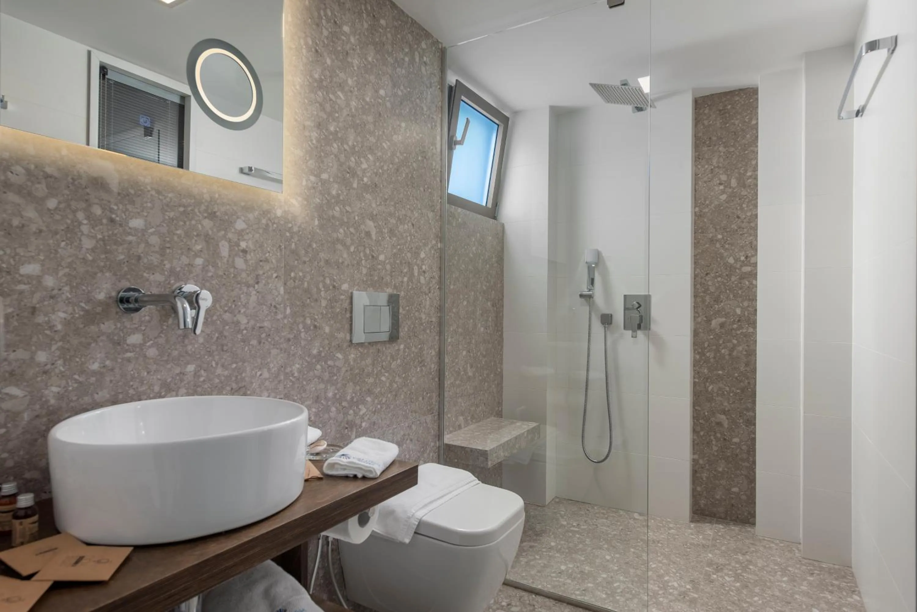 Shower in LaLiBay Resort & Spa - Adults Only