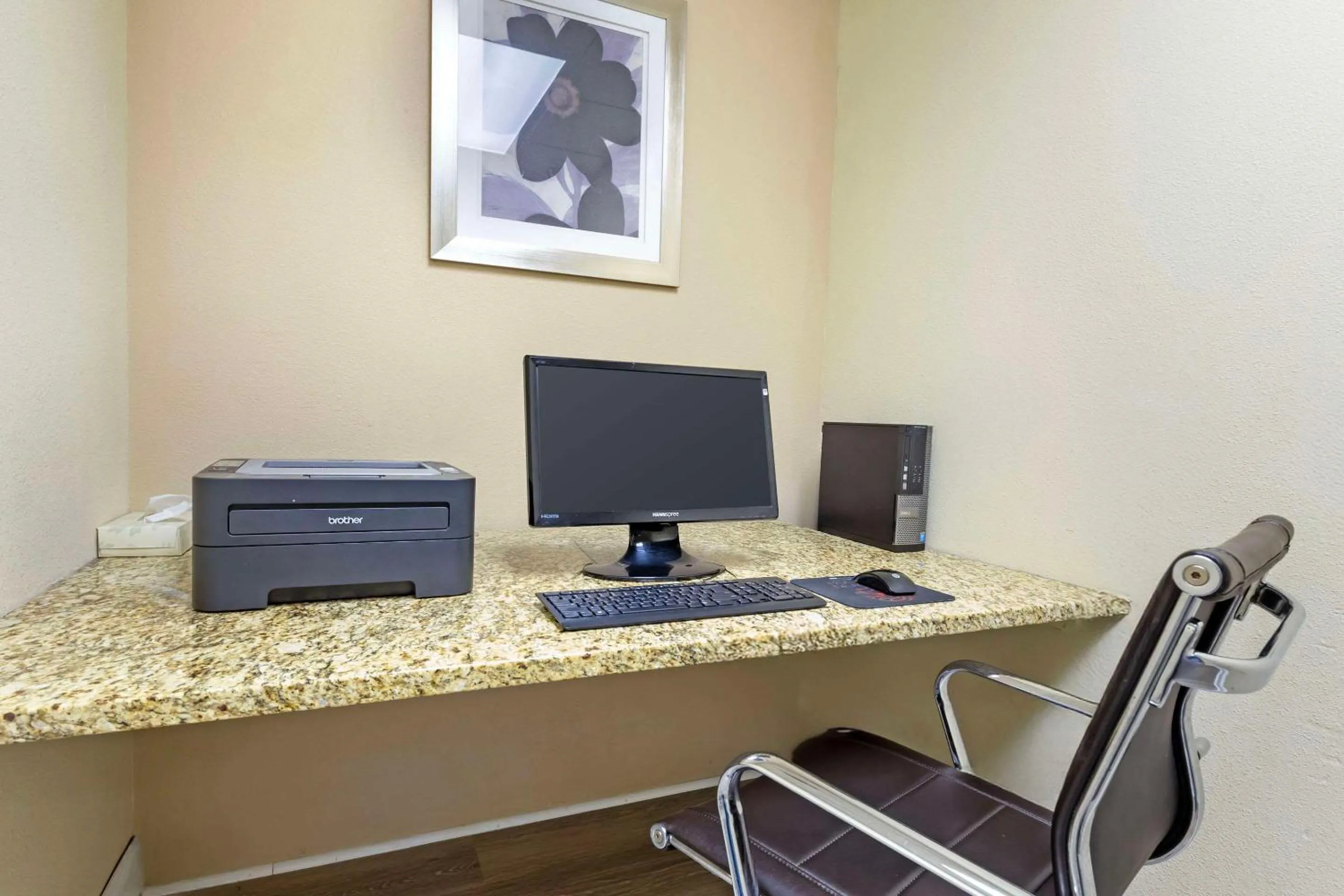 Business facilities in Clarion Pointe Durham Research Triangle Park