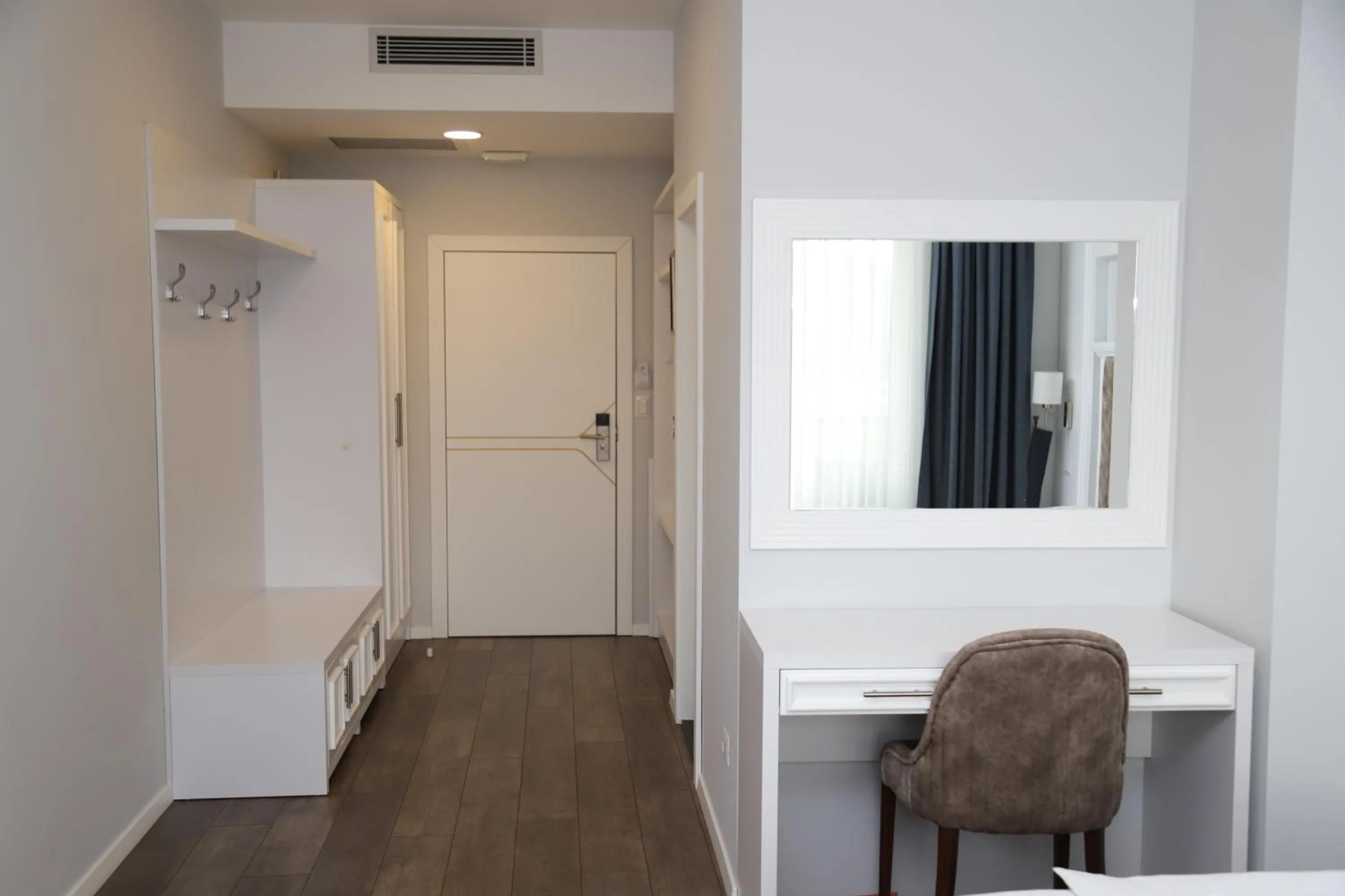 Photo of the whole room in Sky Hotel
