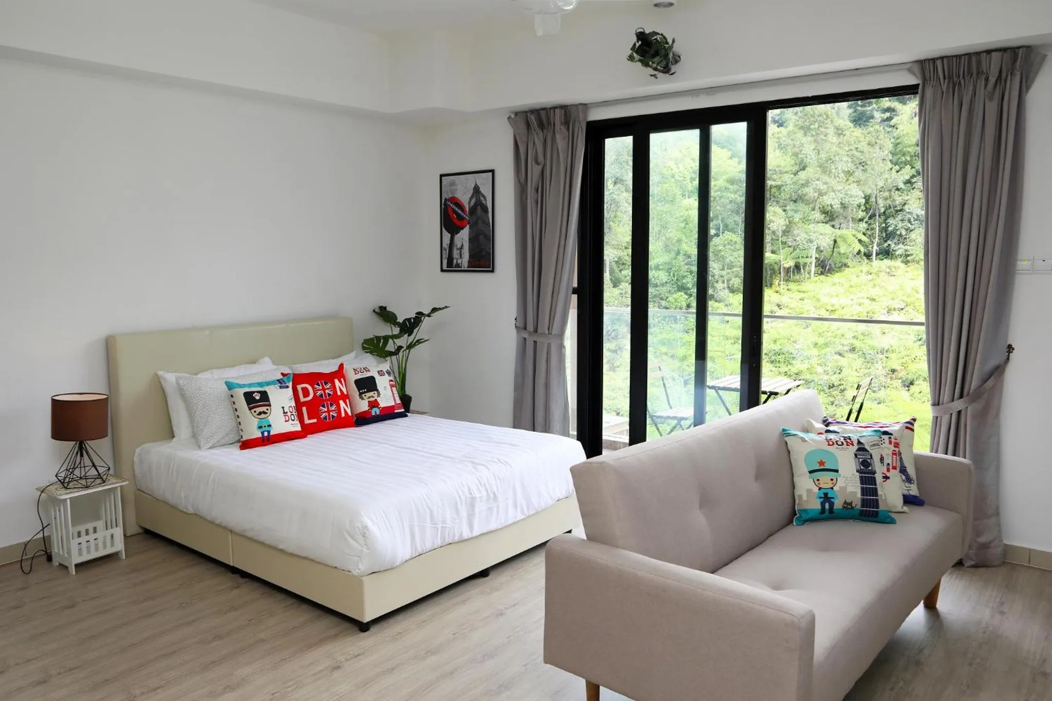 Photo of the whole room, Bed in MOUNTAIN VIEW COZY HOME @ MIDHILLS GENTING