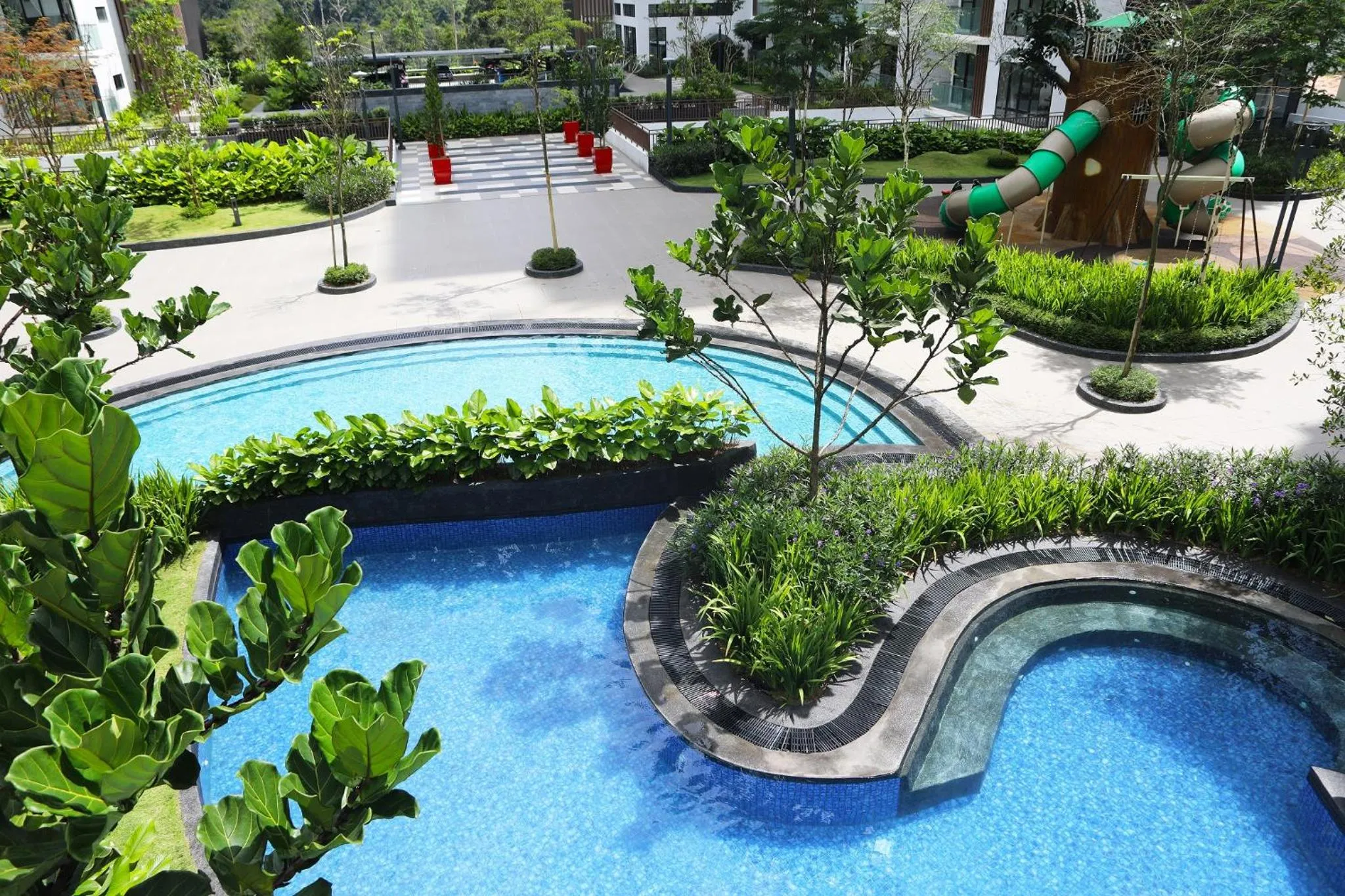 Swimming pool in MOUNTAIN VIEW COZY HOME @ MIDHILLS GENTING