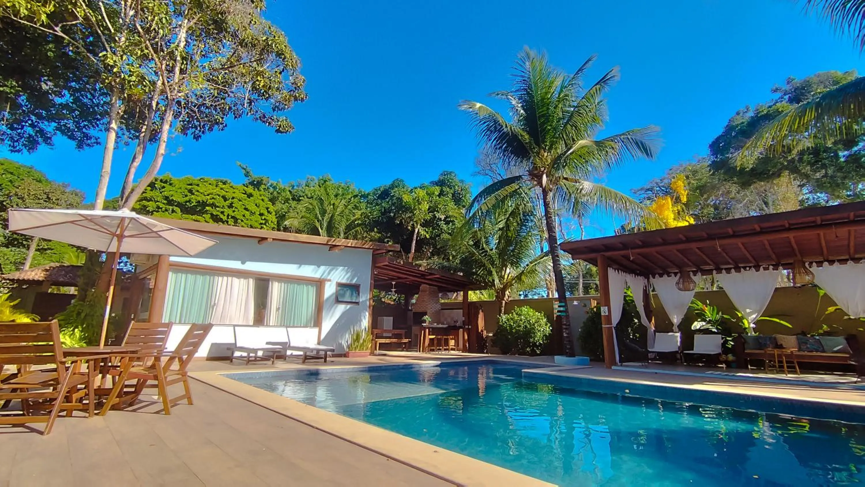 Swimming pool in Residencial Maria Pitanga