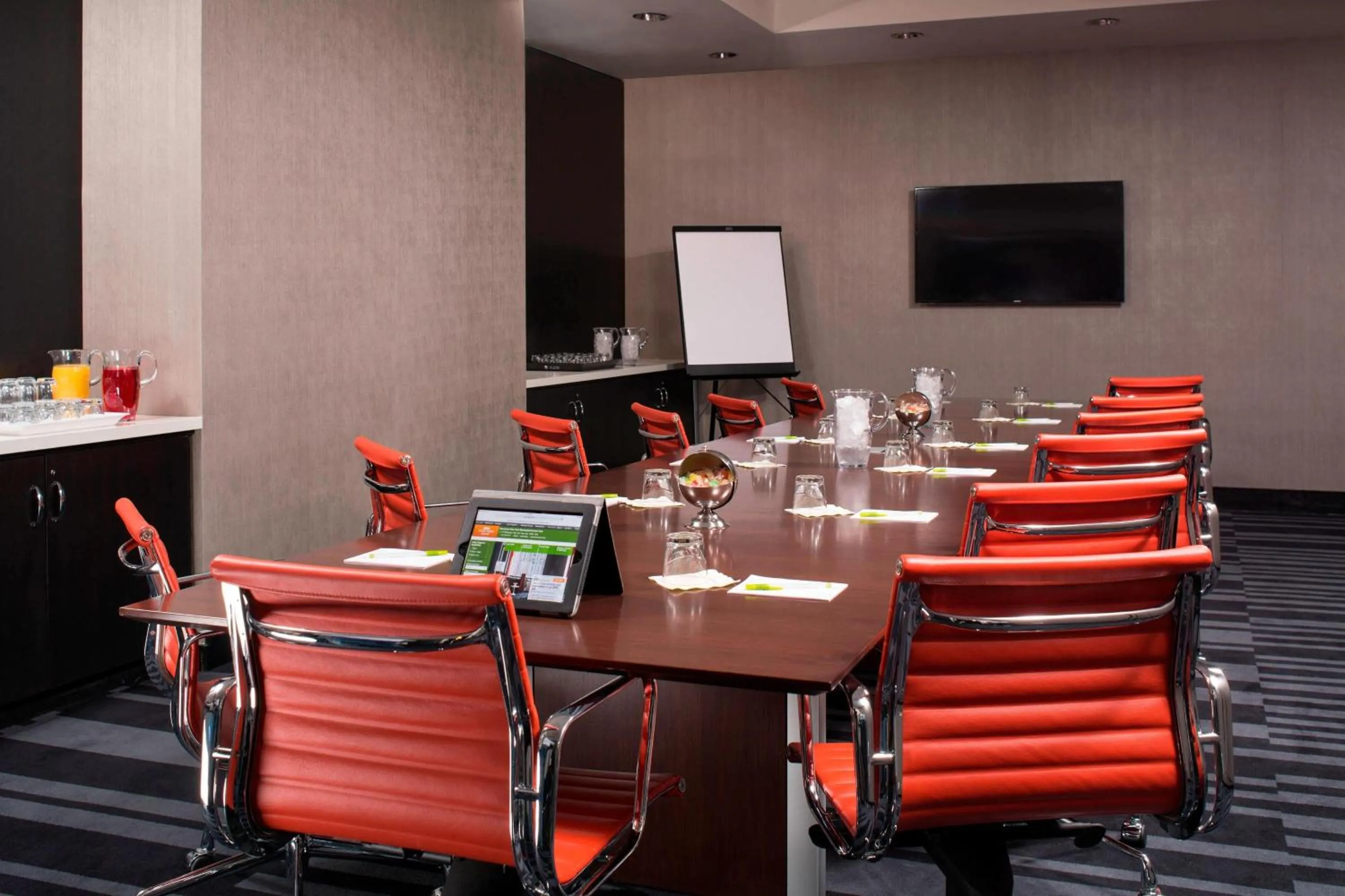 Meeting/conference room in Residence Inn by Marriott New York Manhattan/Central Park