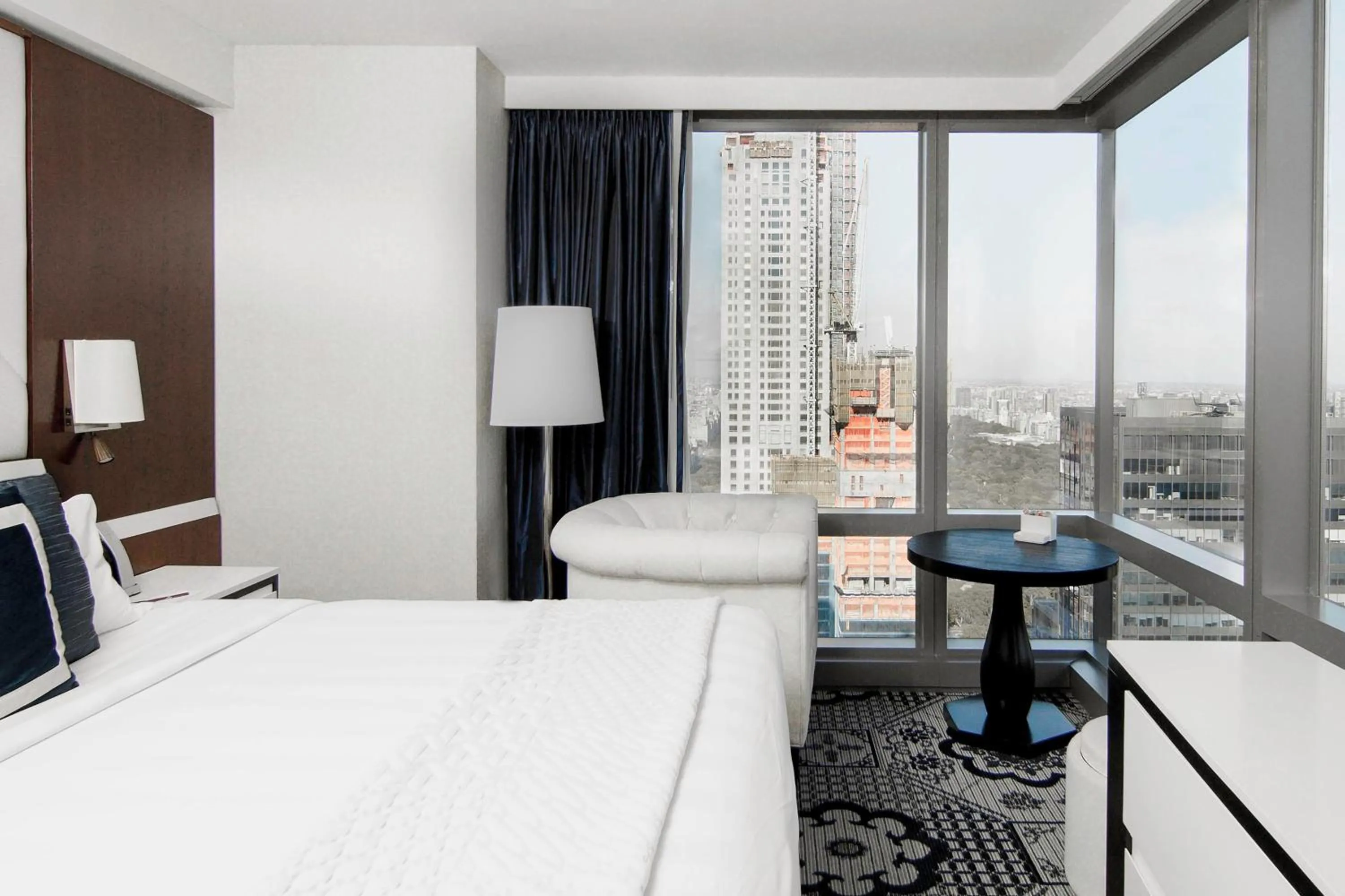 Photo of the whole room, Bed in Residence Inn by Marriott New York Manhattan/Central Park