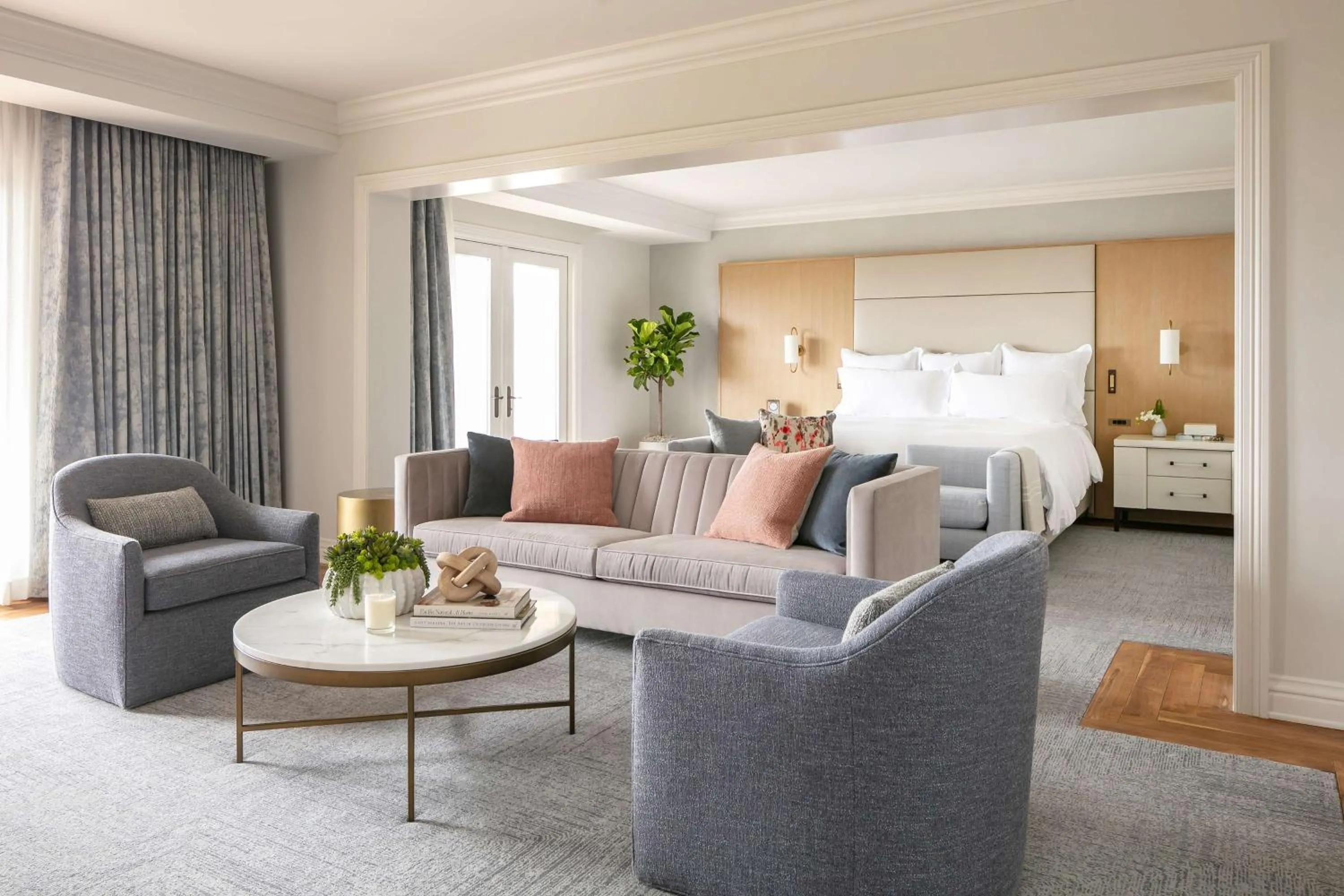 Living room, Bed in Waldorf Astoria Monarch Beach Resort & Club