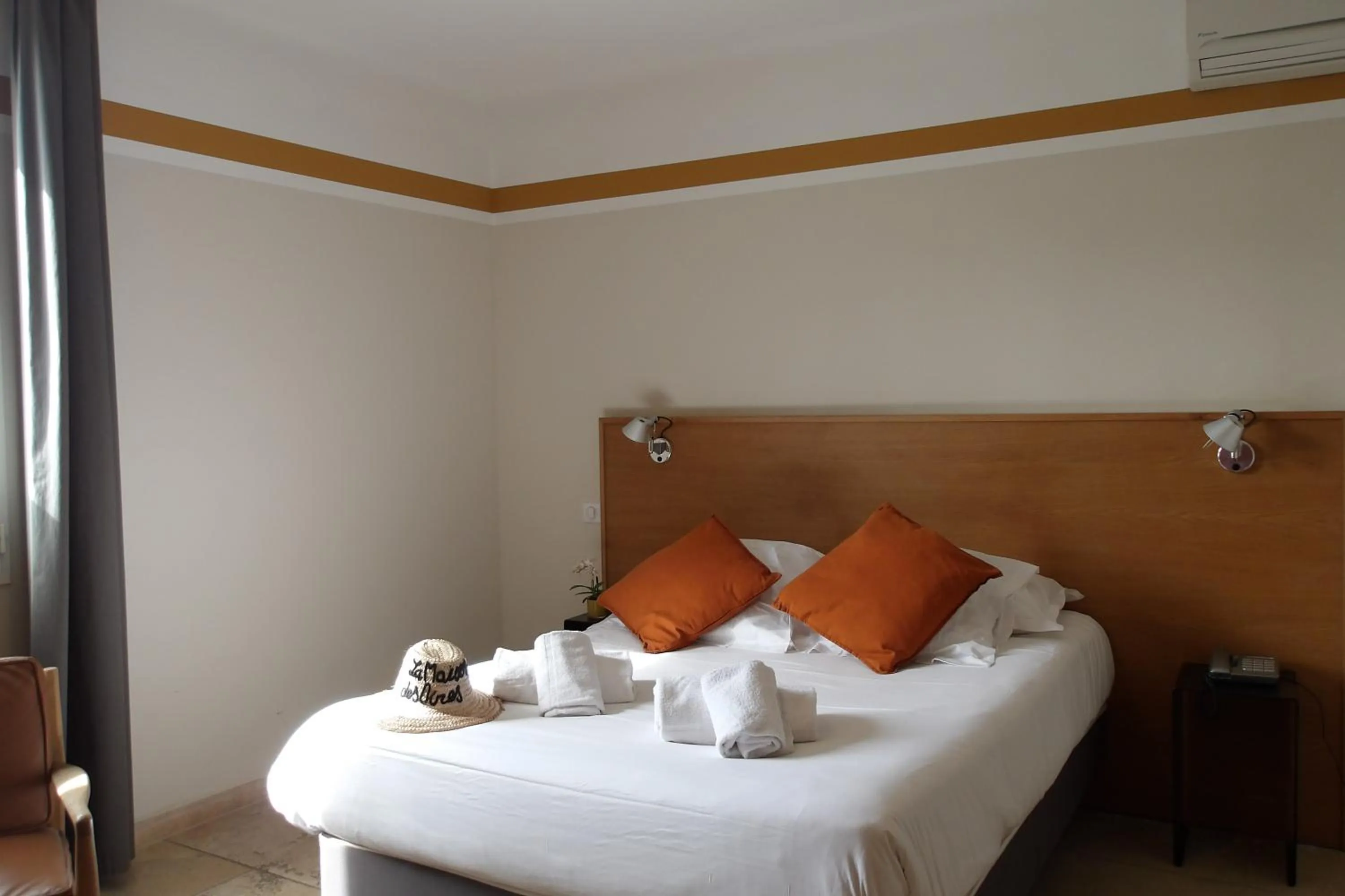 Bed in La Maison des Ocres - Provence