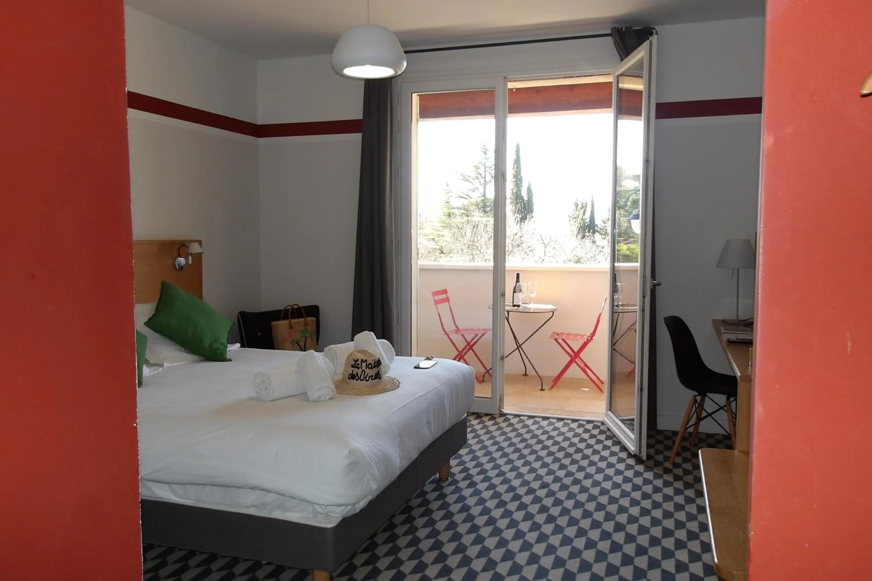 Bed in La Maison des Ocres - Provence