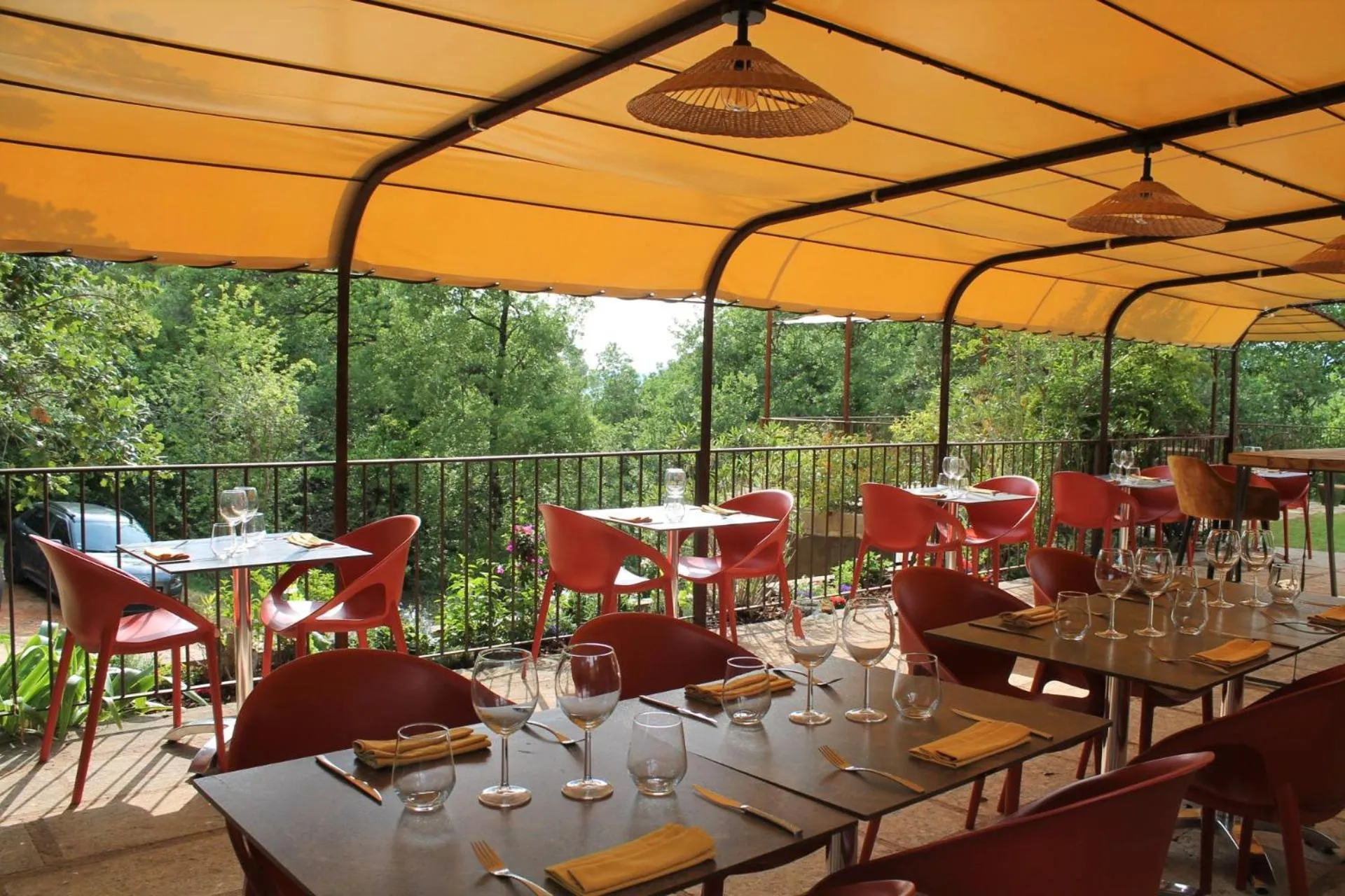 Restaurant/places to eat in La Maison des Ocres - Provence