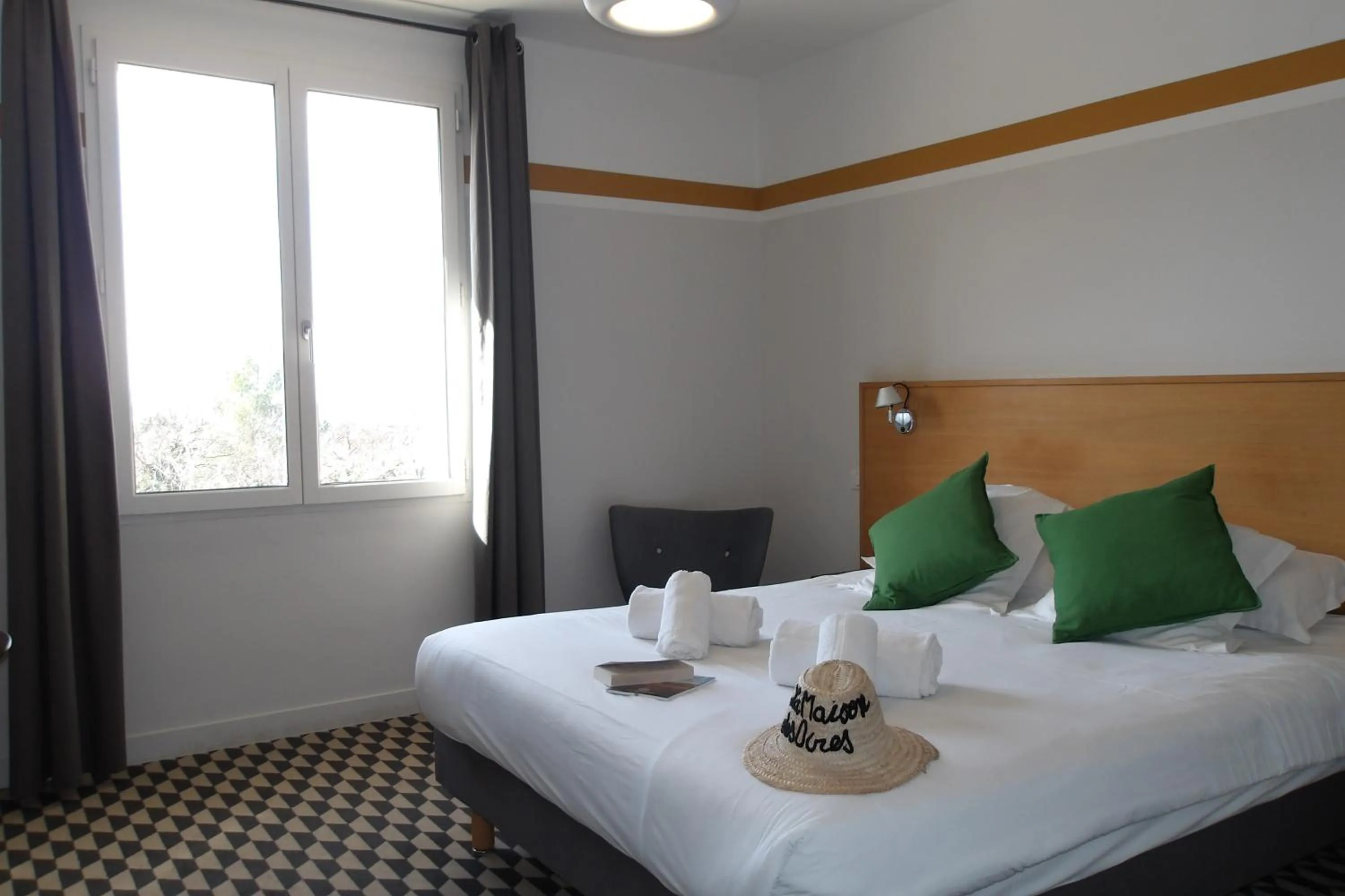 Bed in La Maison des Ocres - Provence