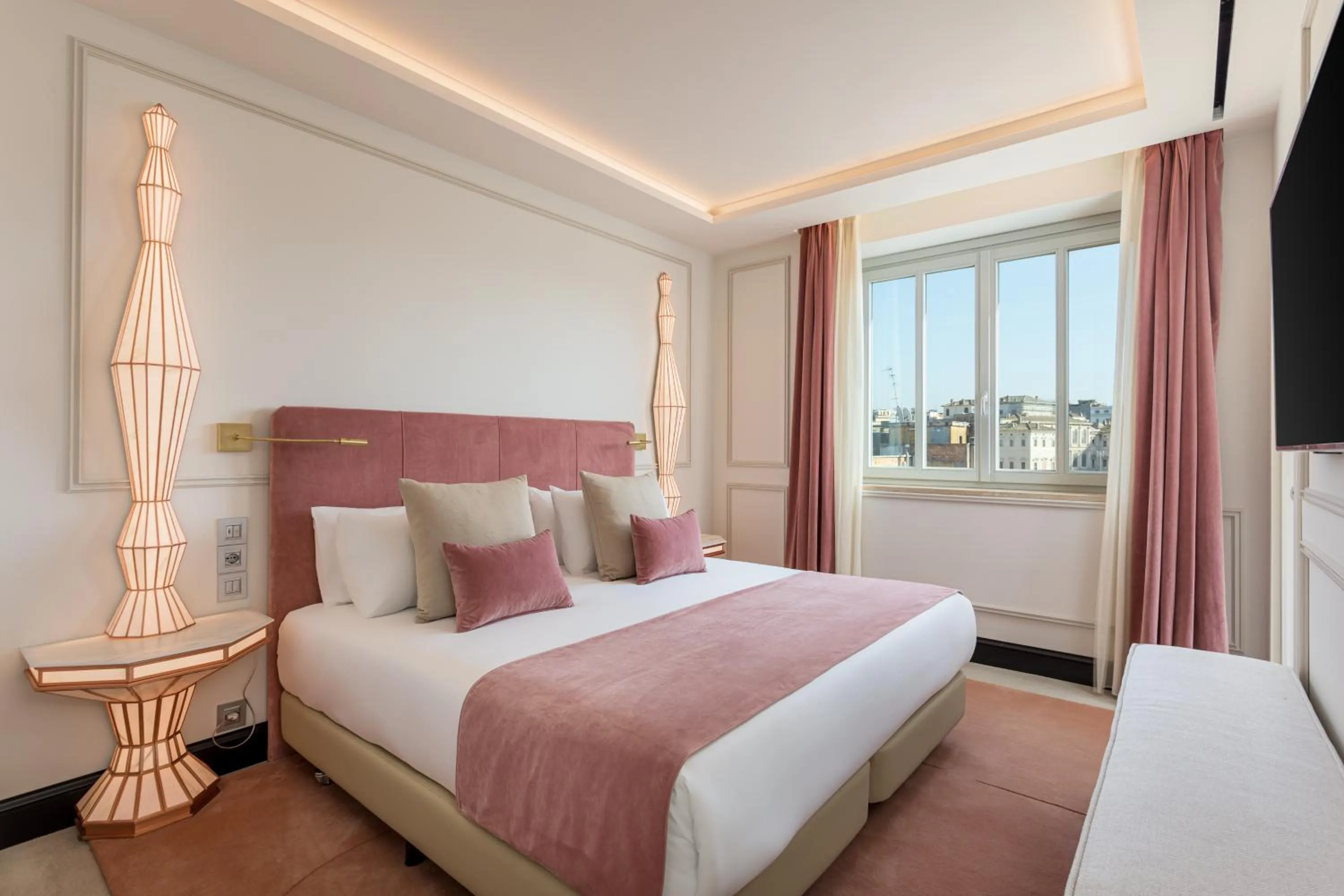 Bed in Room Mate Collection Gran Filippo, Rome-Fontana di Trevi