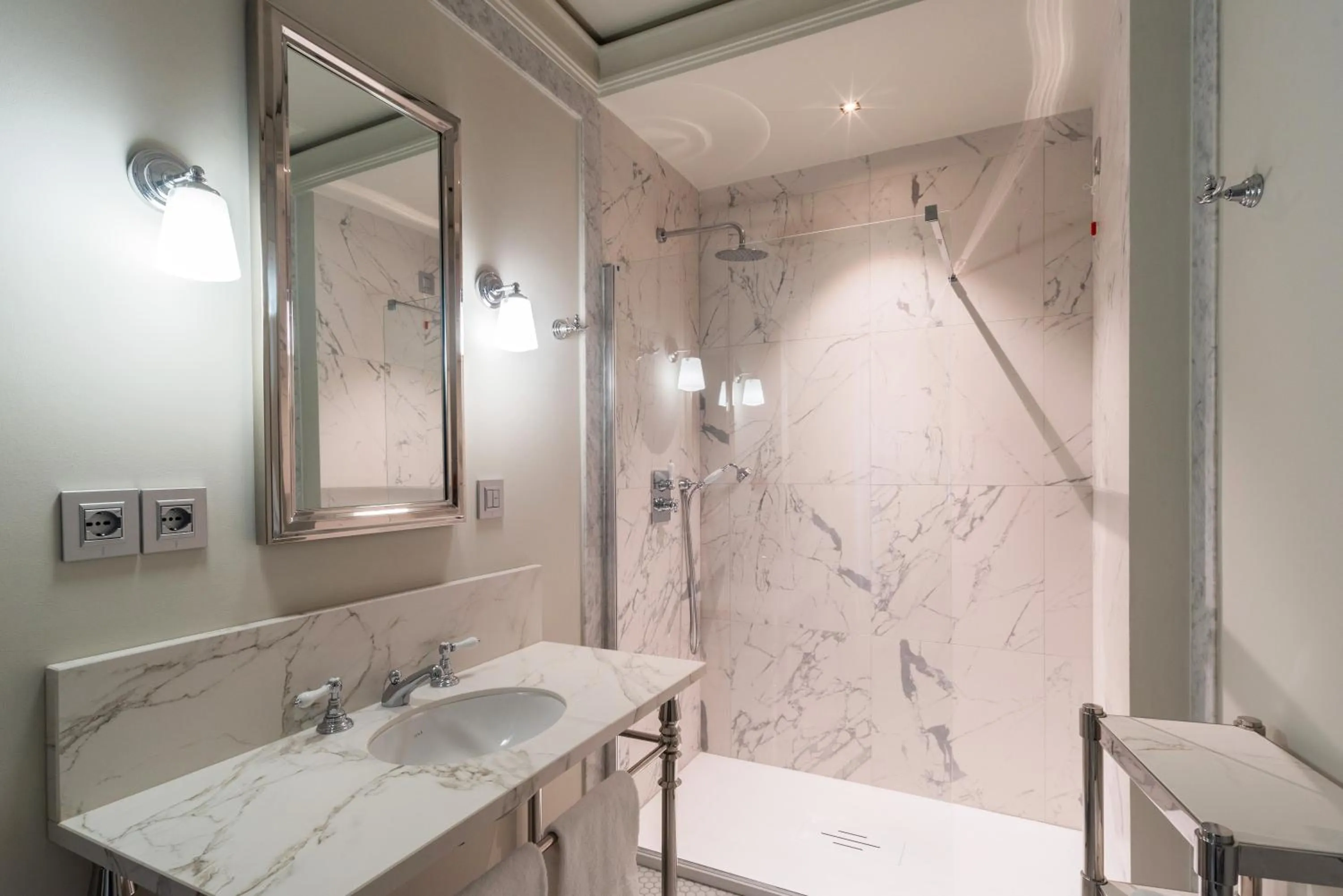 Bathroom in Room Mate Collection Gran Filippo, Rome-Fontana di Trevi