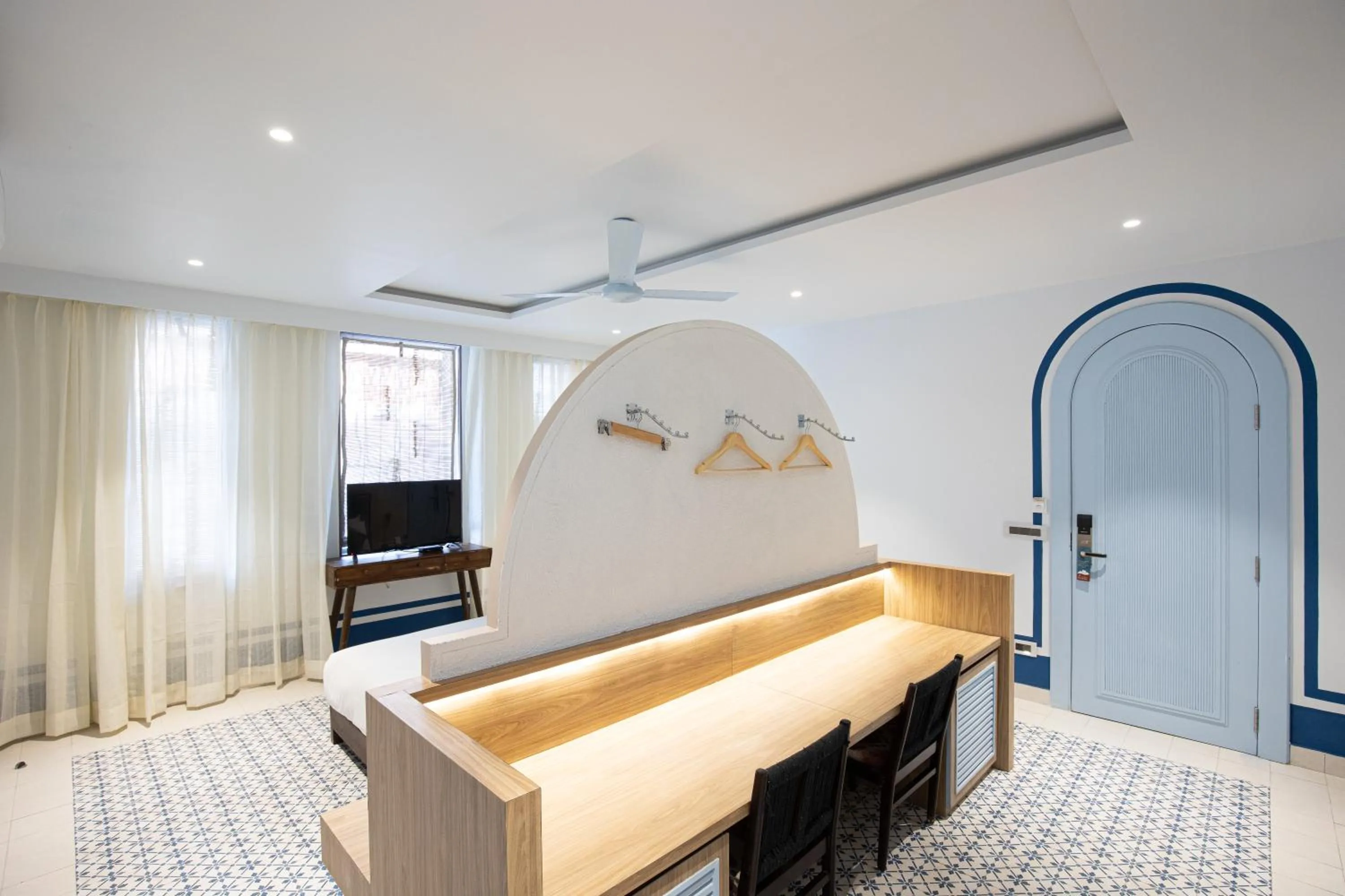 Bed in Casa Blanca Lakecity