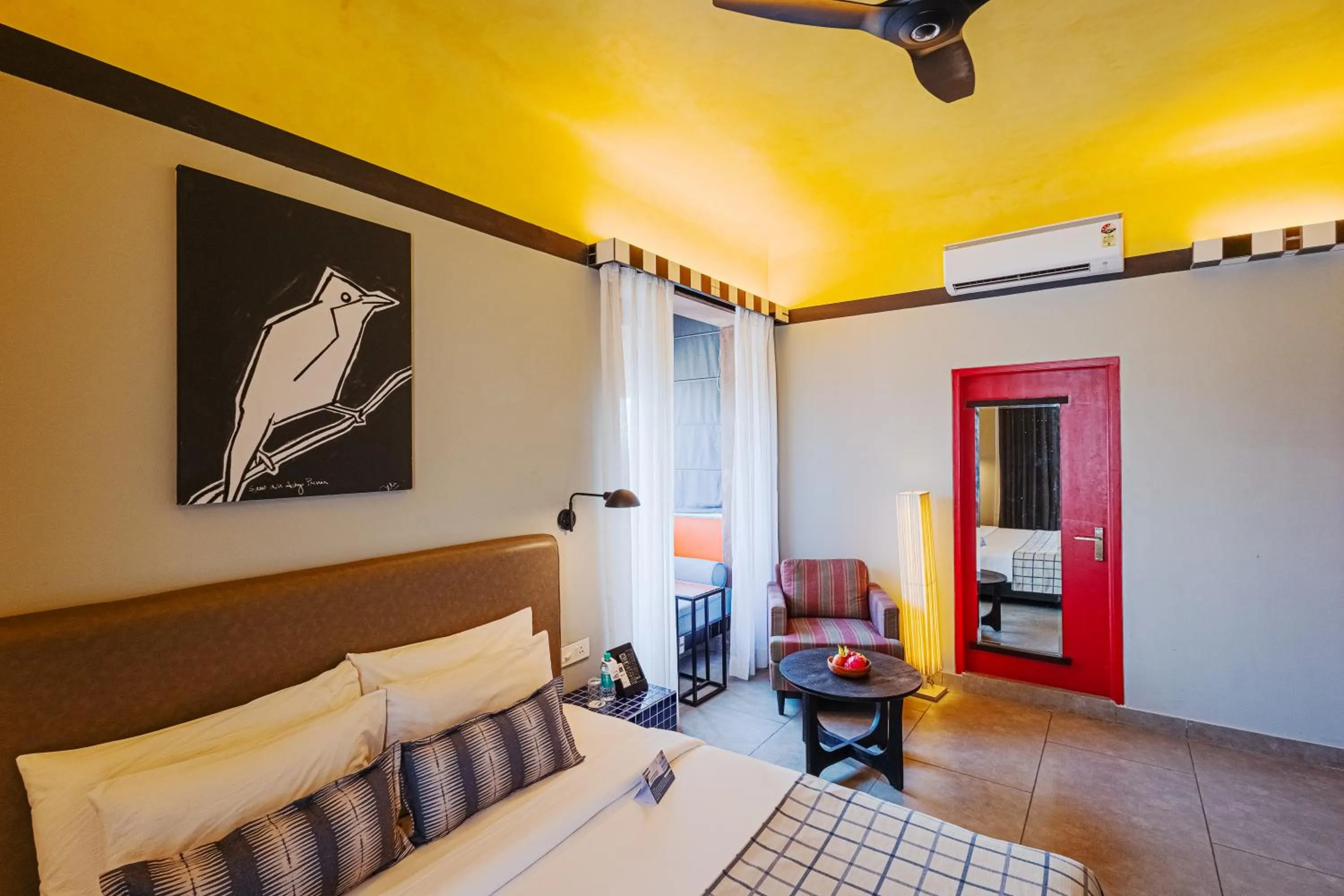 Bed in Casa Blanca Lakecity