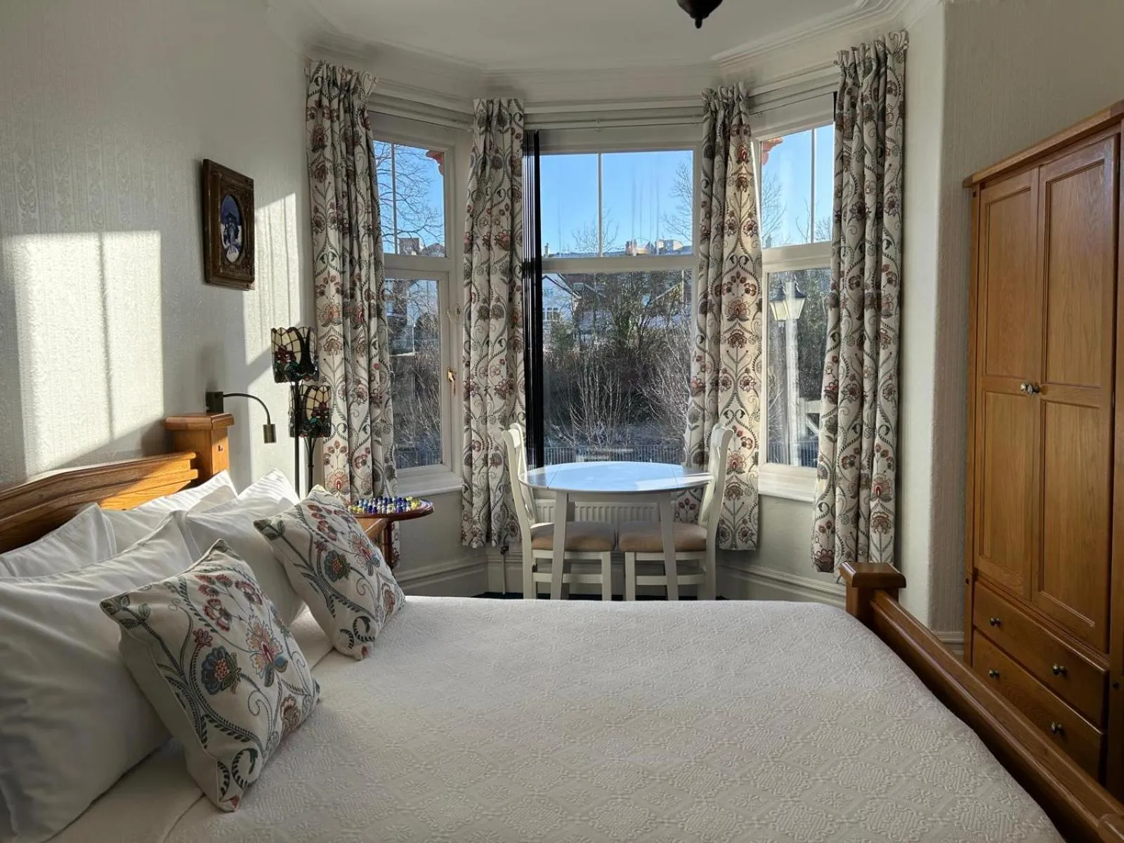 Photo of the whole room, Bed in Greylands Guest House