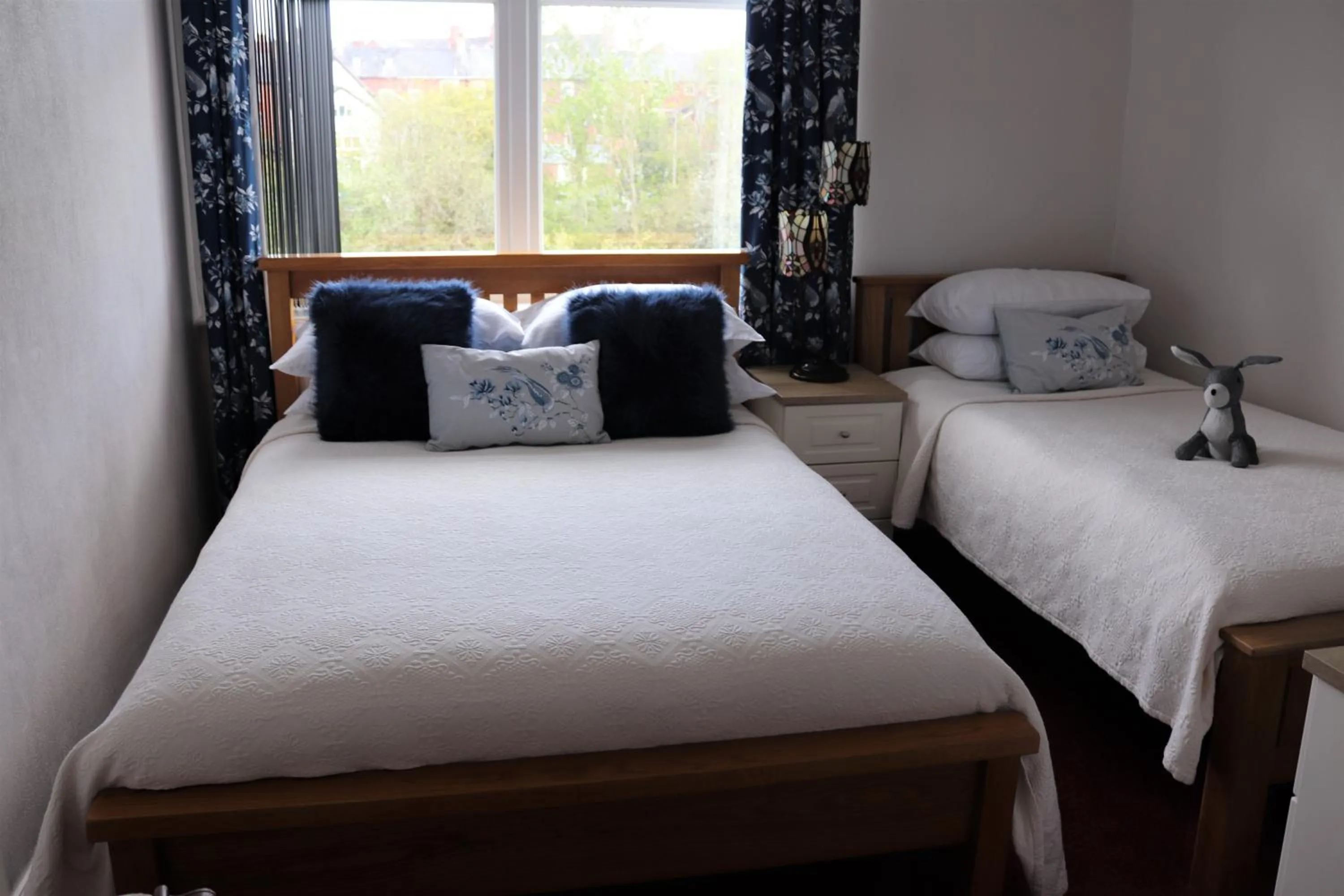 Photo of the whole room, Bed in Greylands Guest House