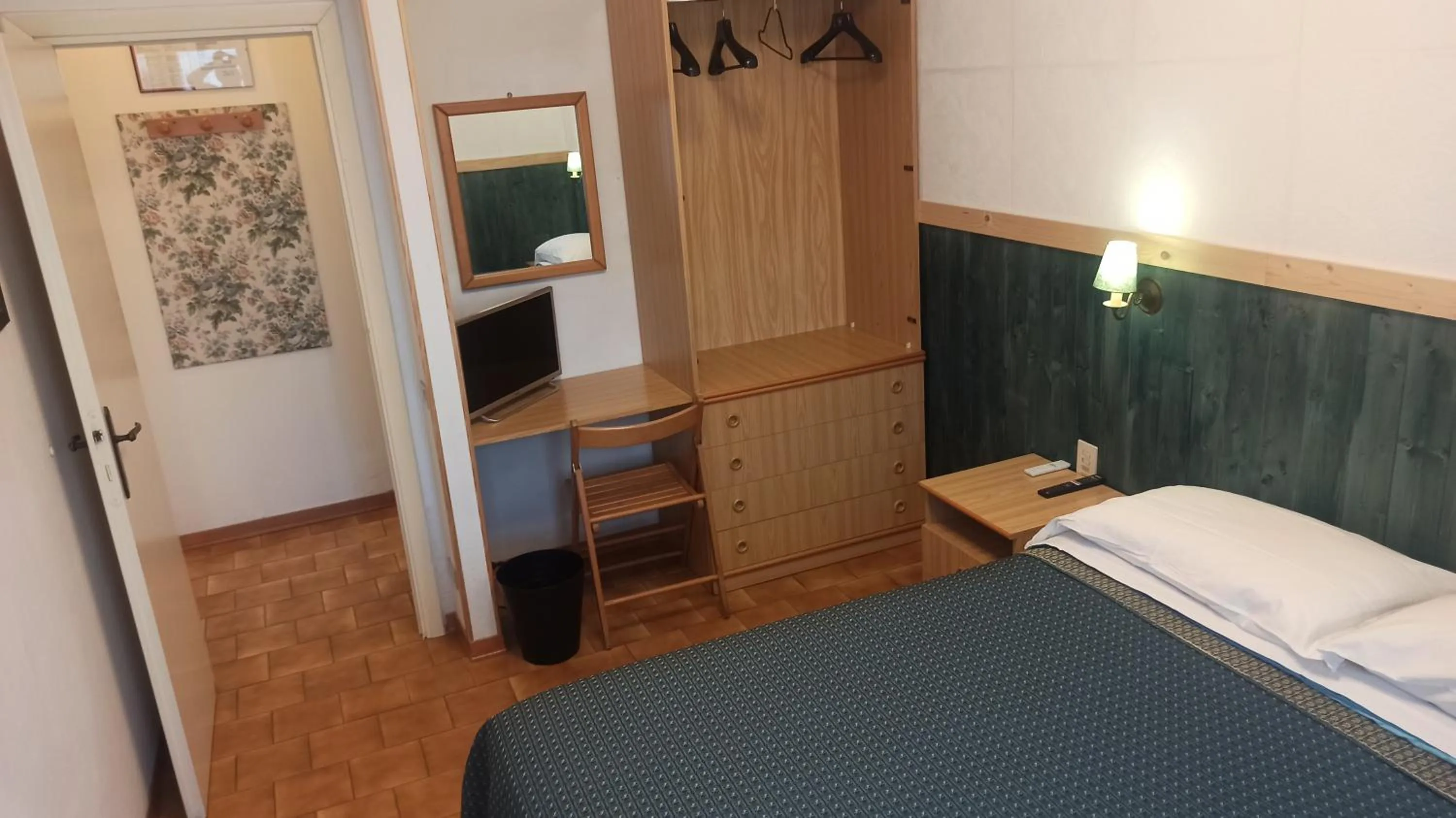 Bed in Albergo Le Rose