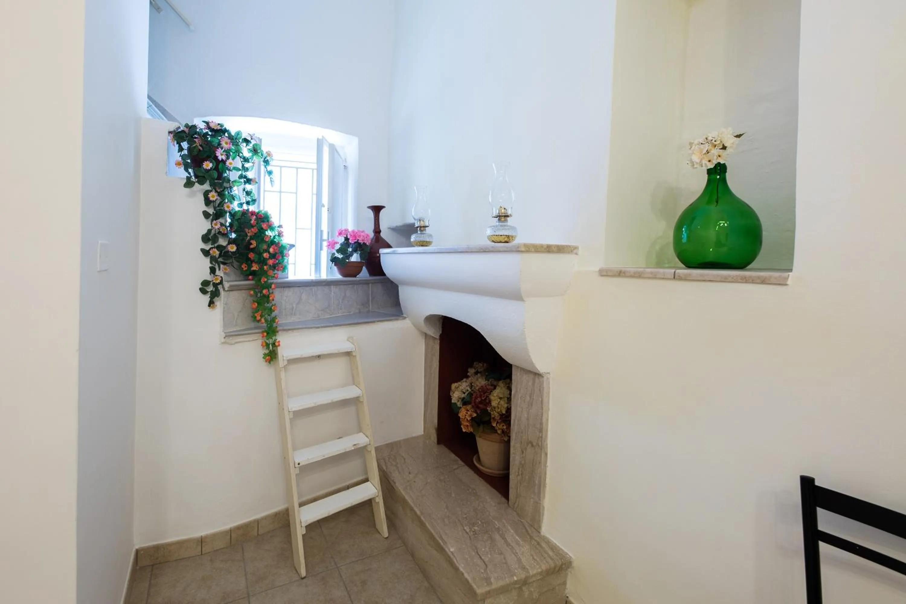 Decorative detail in Antico Rifugio