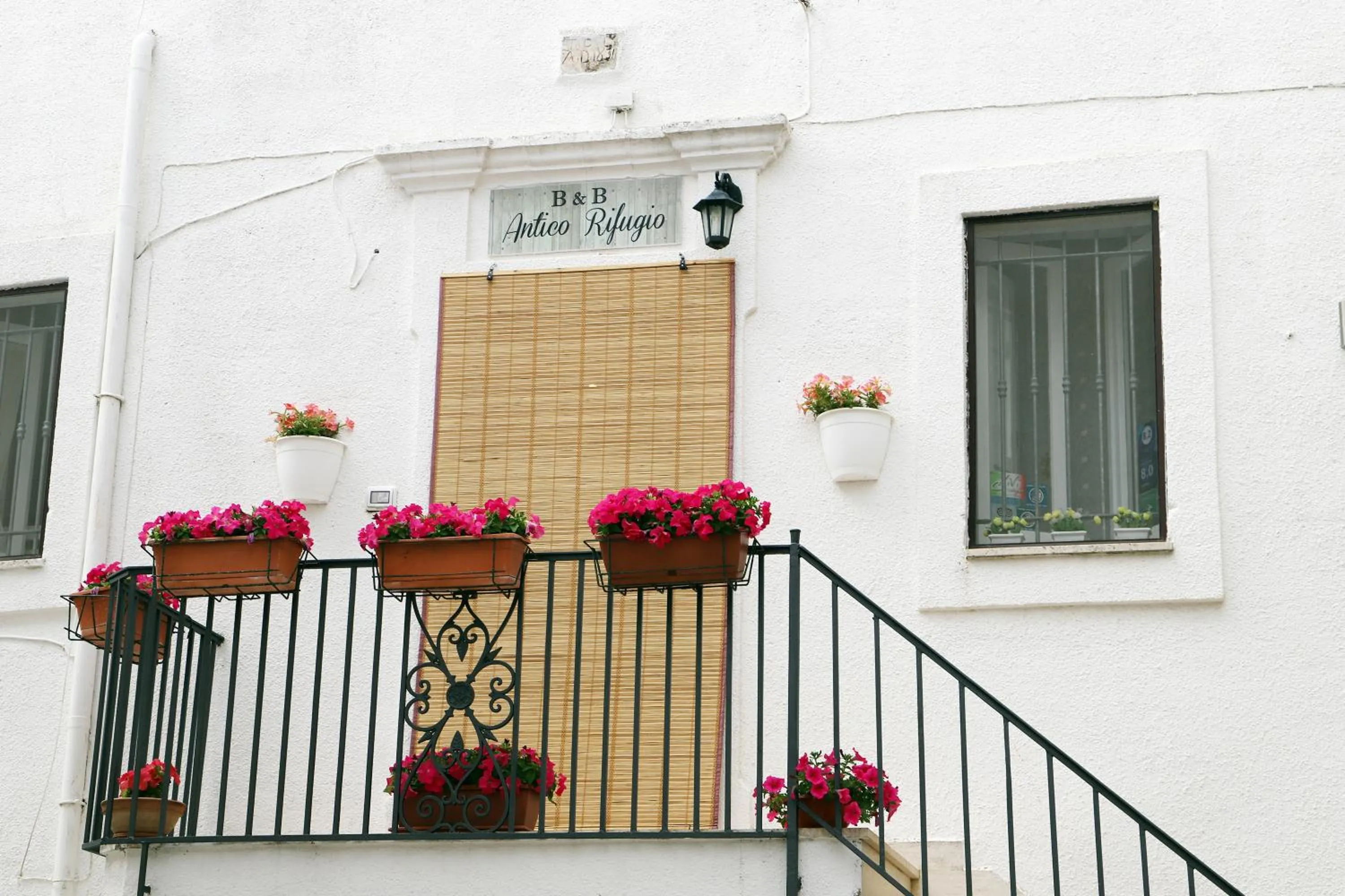 Facade/entrance in Antico Rifugio