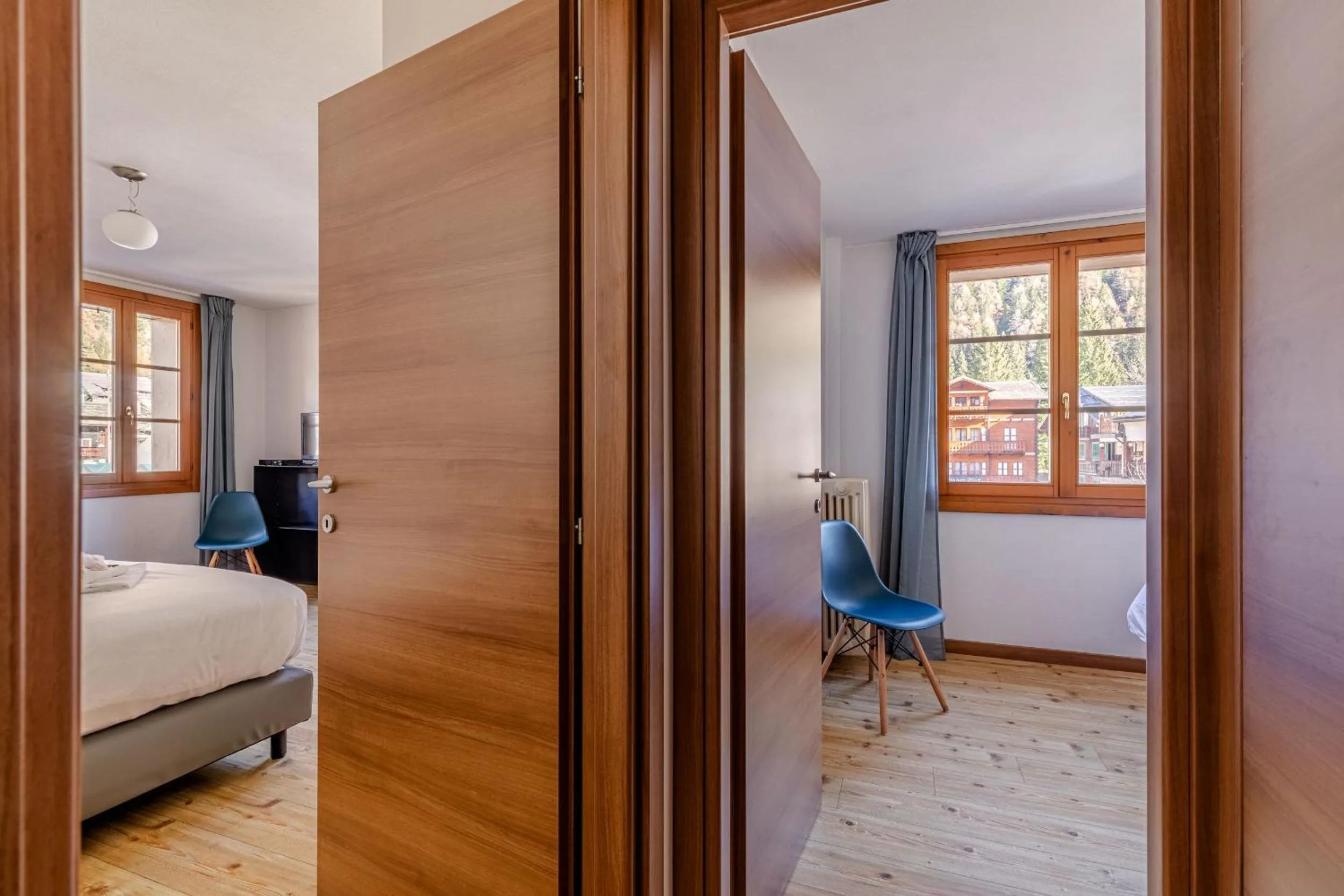 Photo of the whole room, Bed in Hotel Dufour