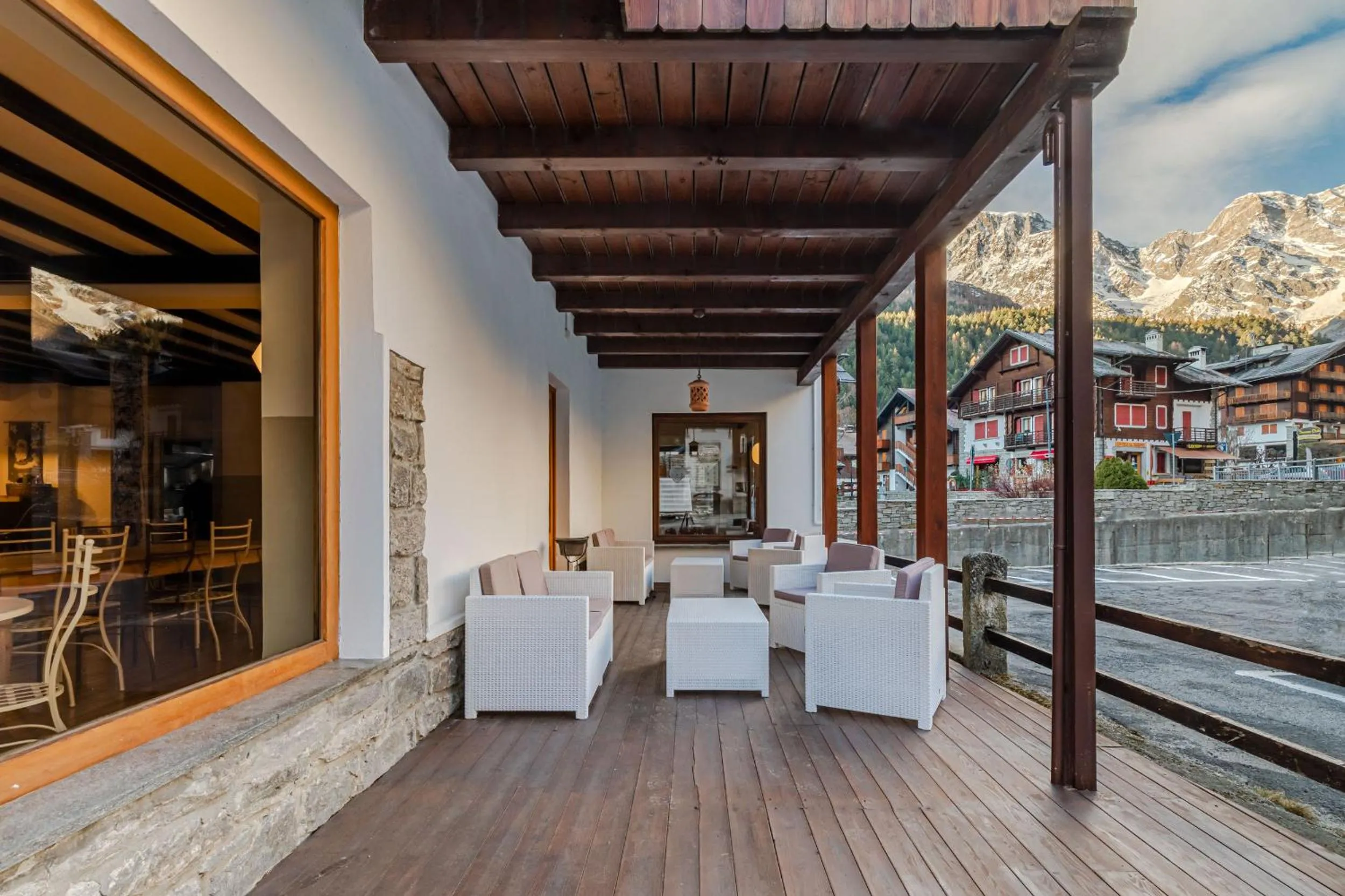 Patio in Hotel Dufour