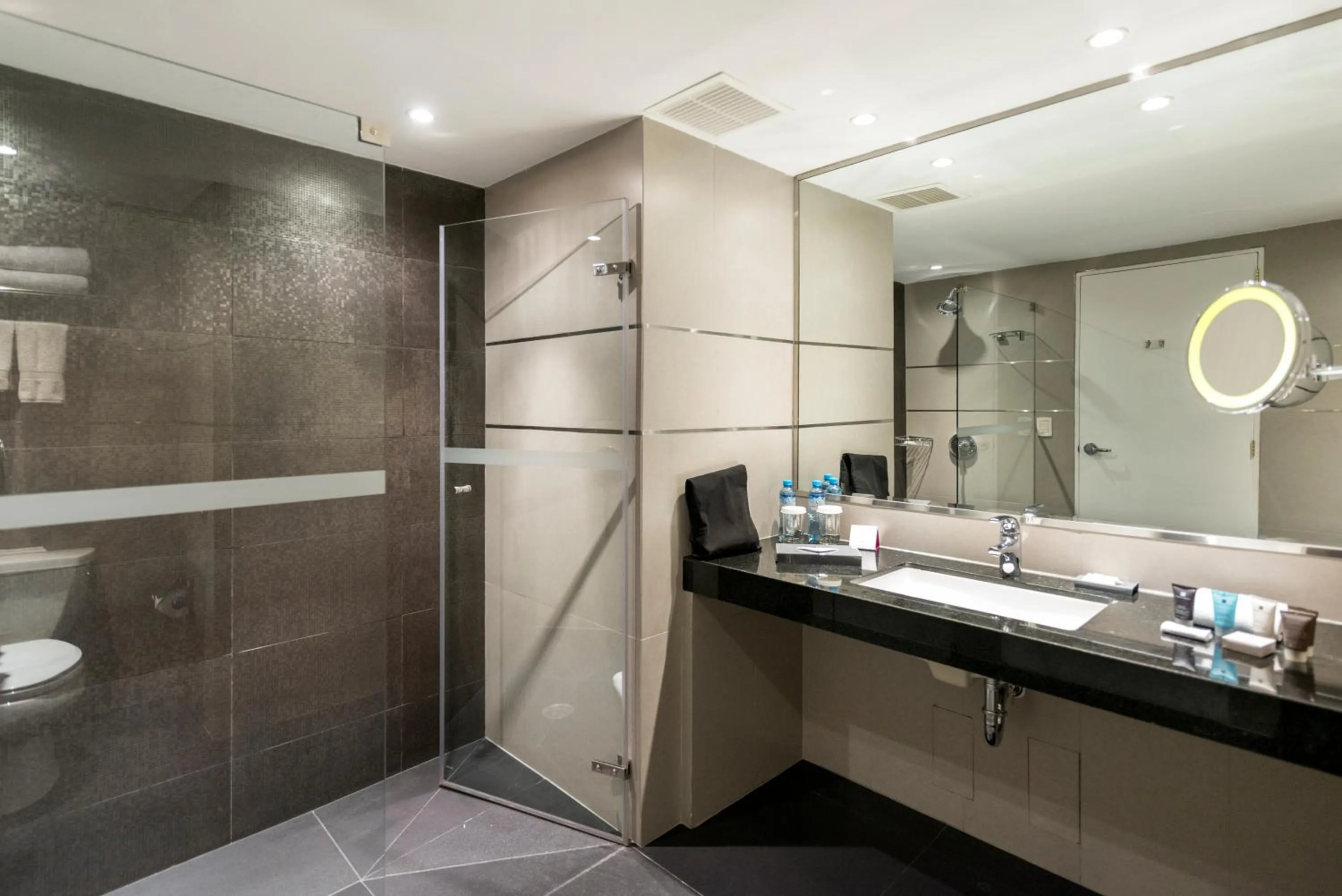 Bathroom in Crowne Plaza Lima by IHG