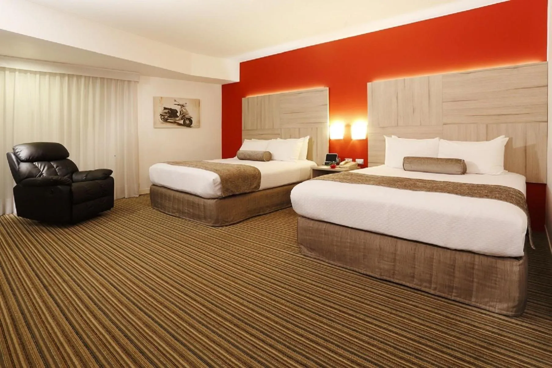 Photo of the whole room, Bed in Crowne Plaza Lima by IHG