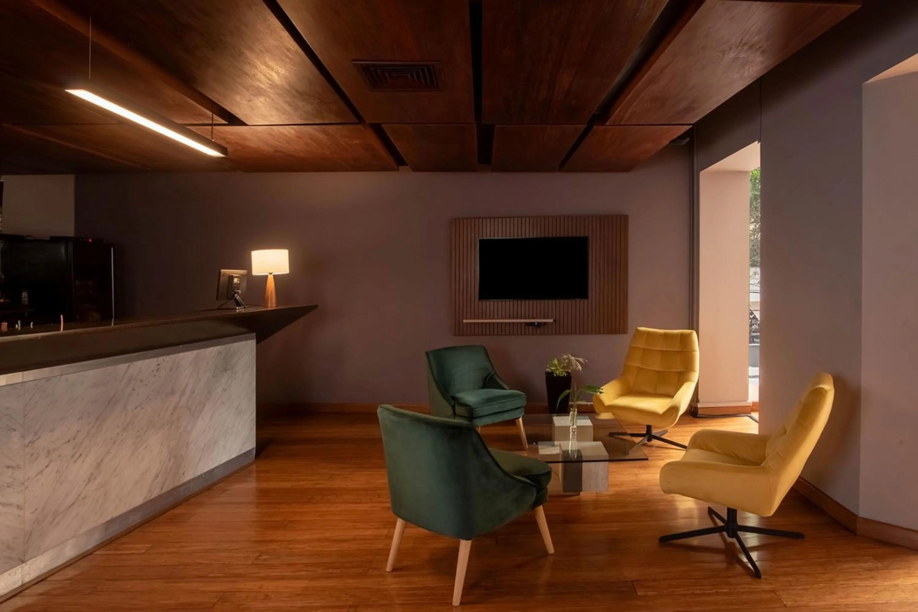 Lounge or bar in Crowne Plaza Lima by IHG