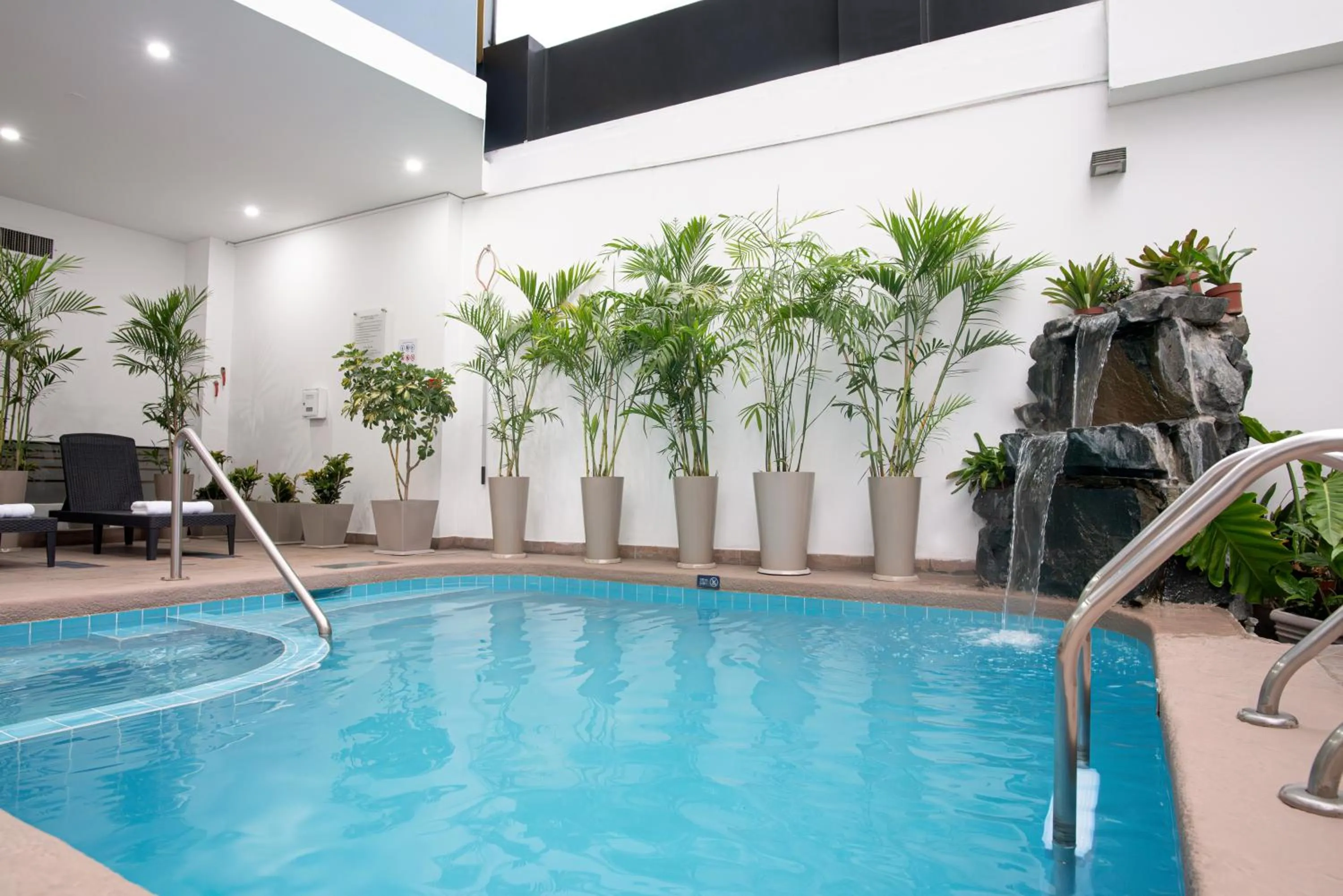 Swimming pool in Crowne Plaza Lima by IHG