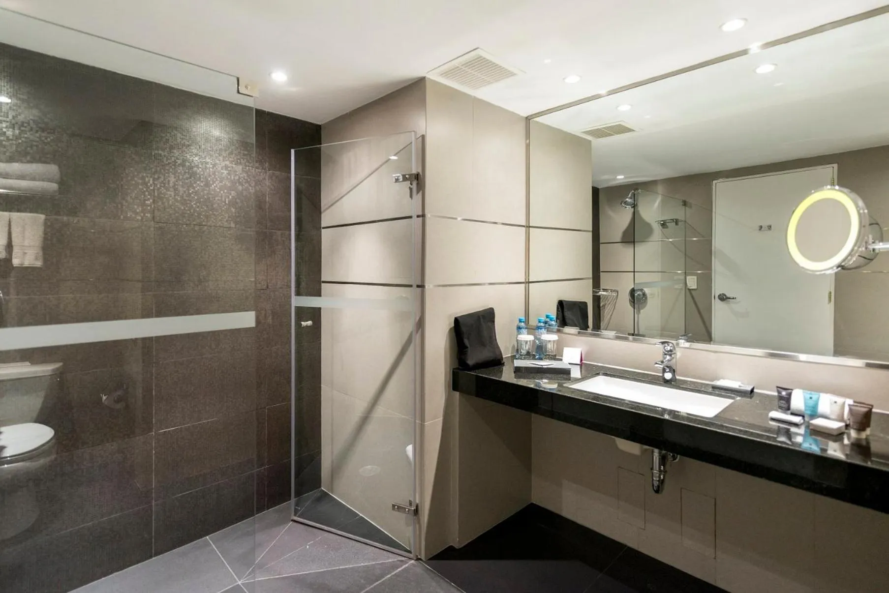 Bathroom in Crowne Plaza Lima by IHG