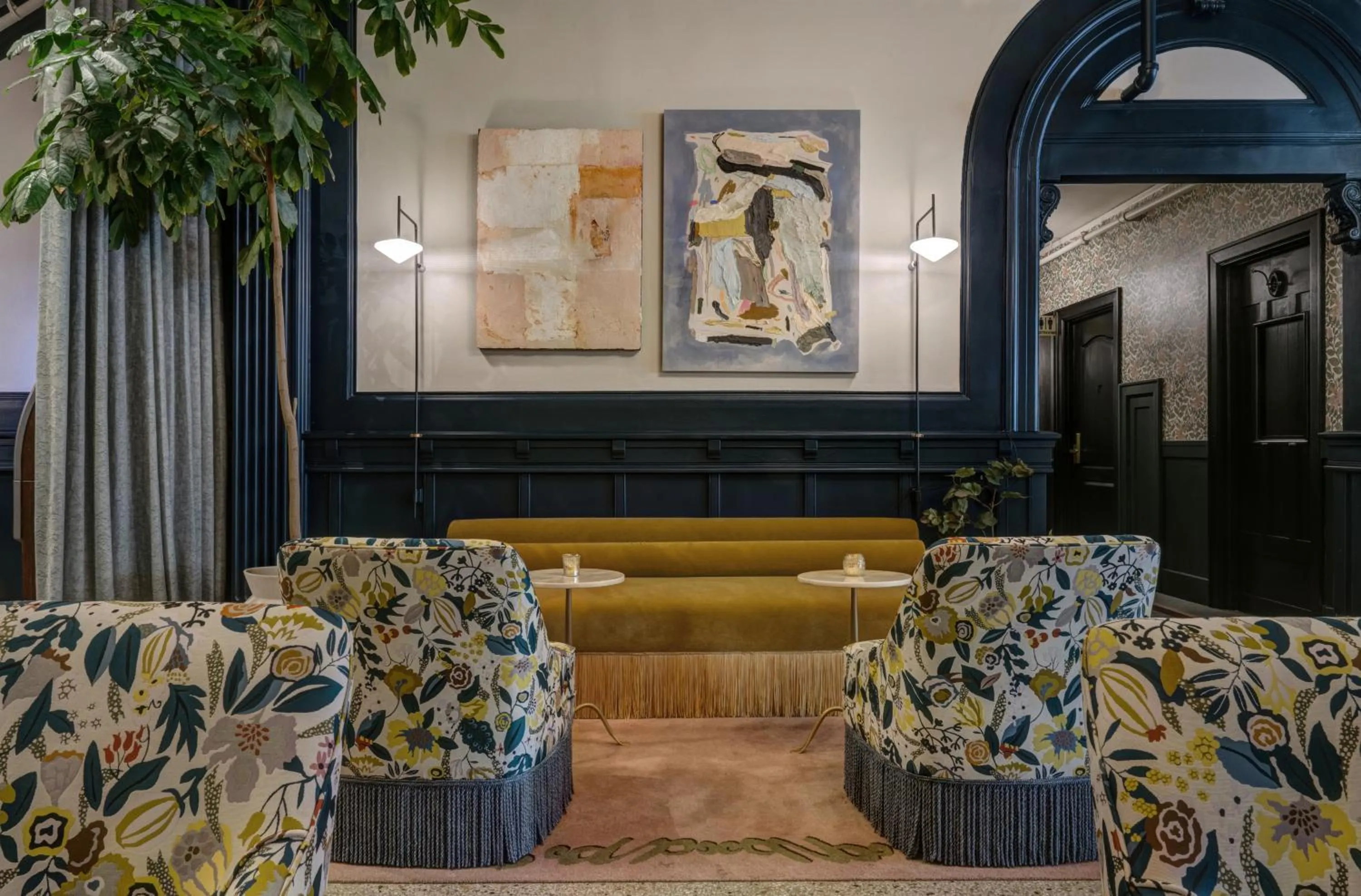 Lobby or reception in MarQueen Hotel - NEWLY RENOVATED