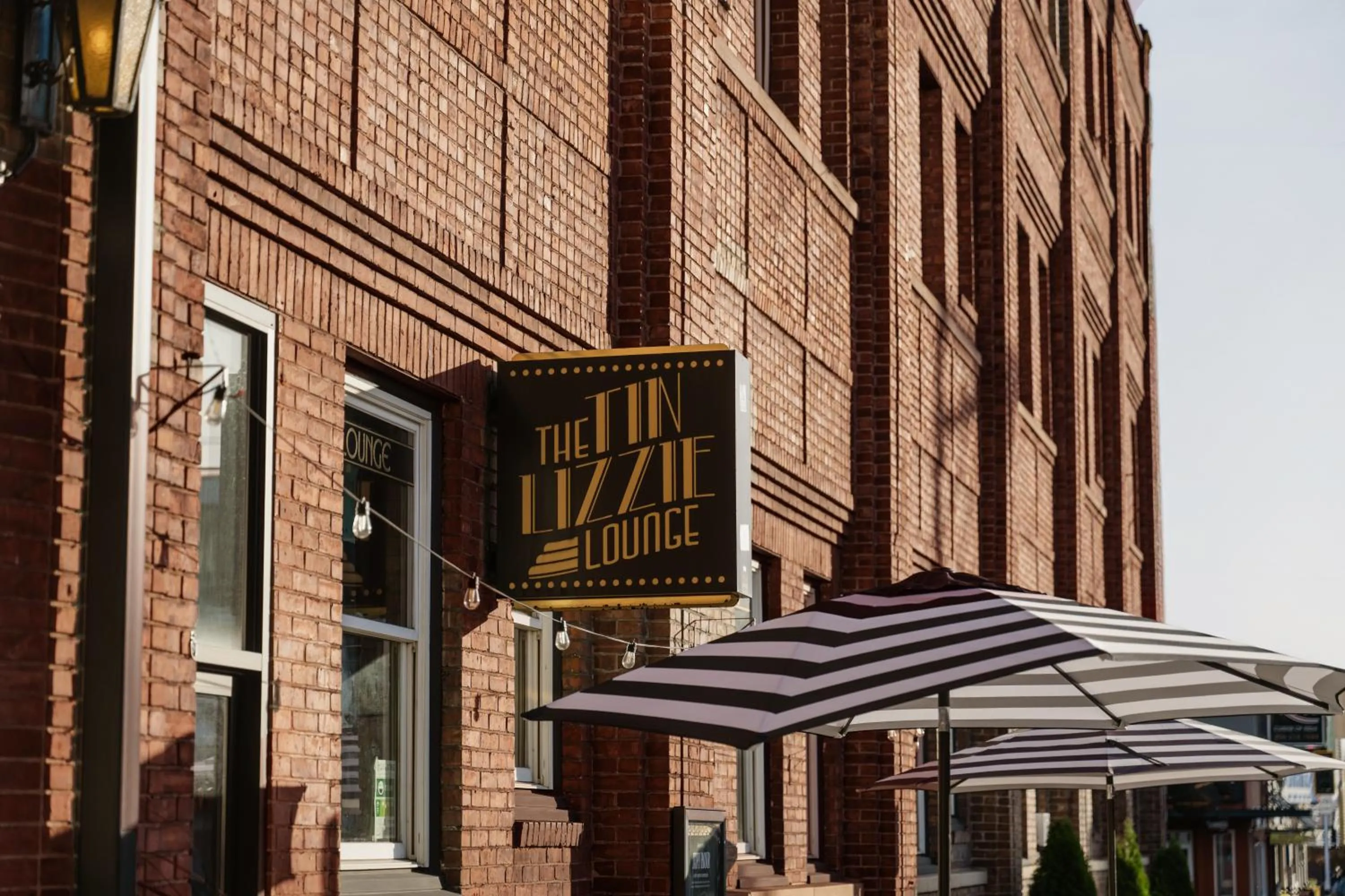 Property building in MarQueen Hotel - NEWLY RENOVATED