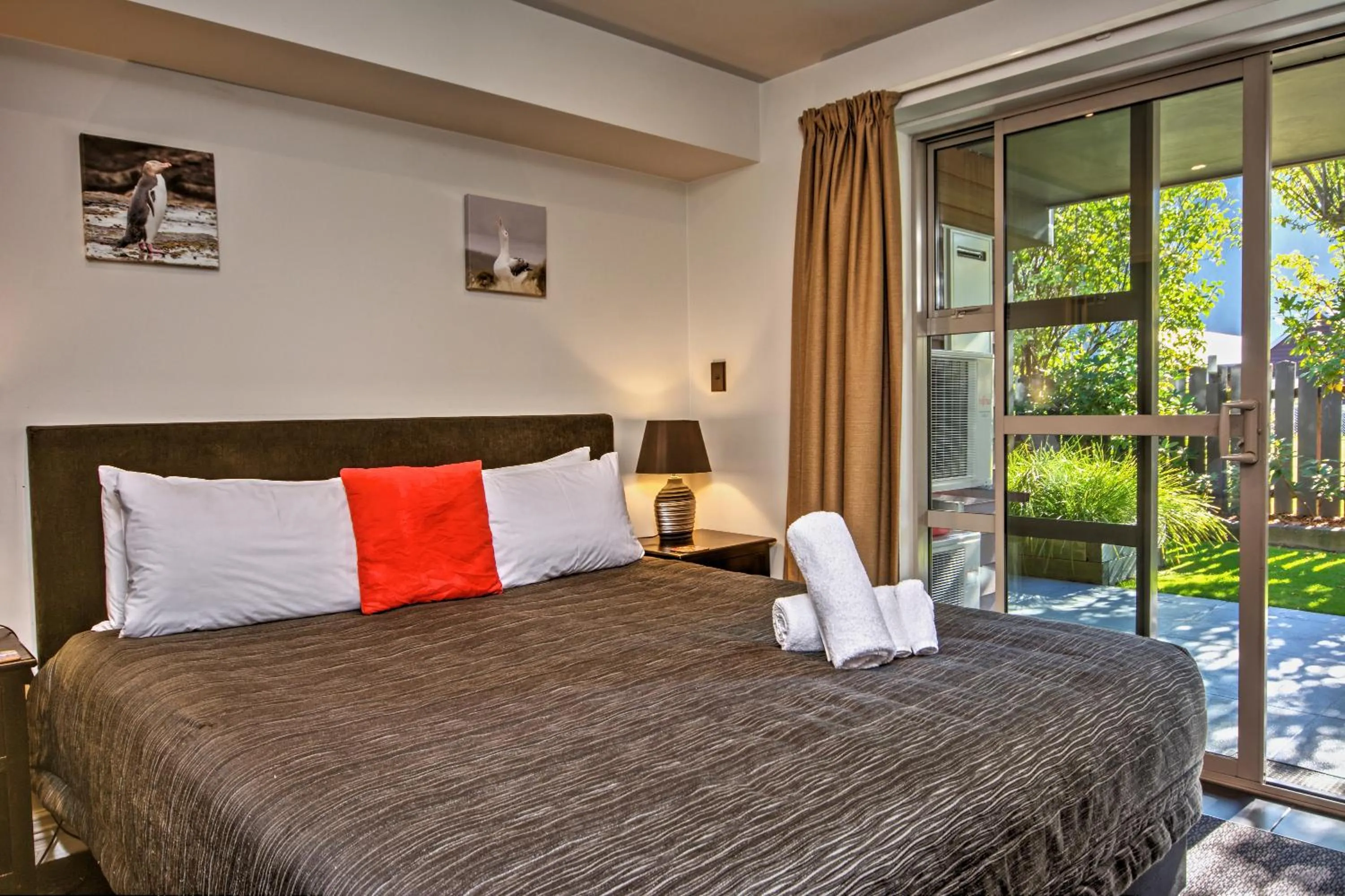 Bed in Autoline Motel Queenstown