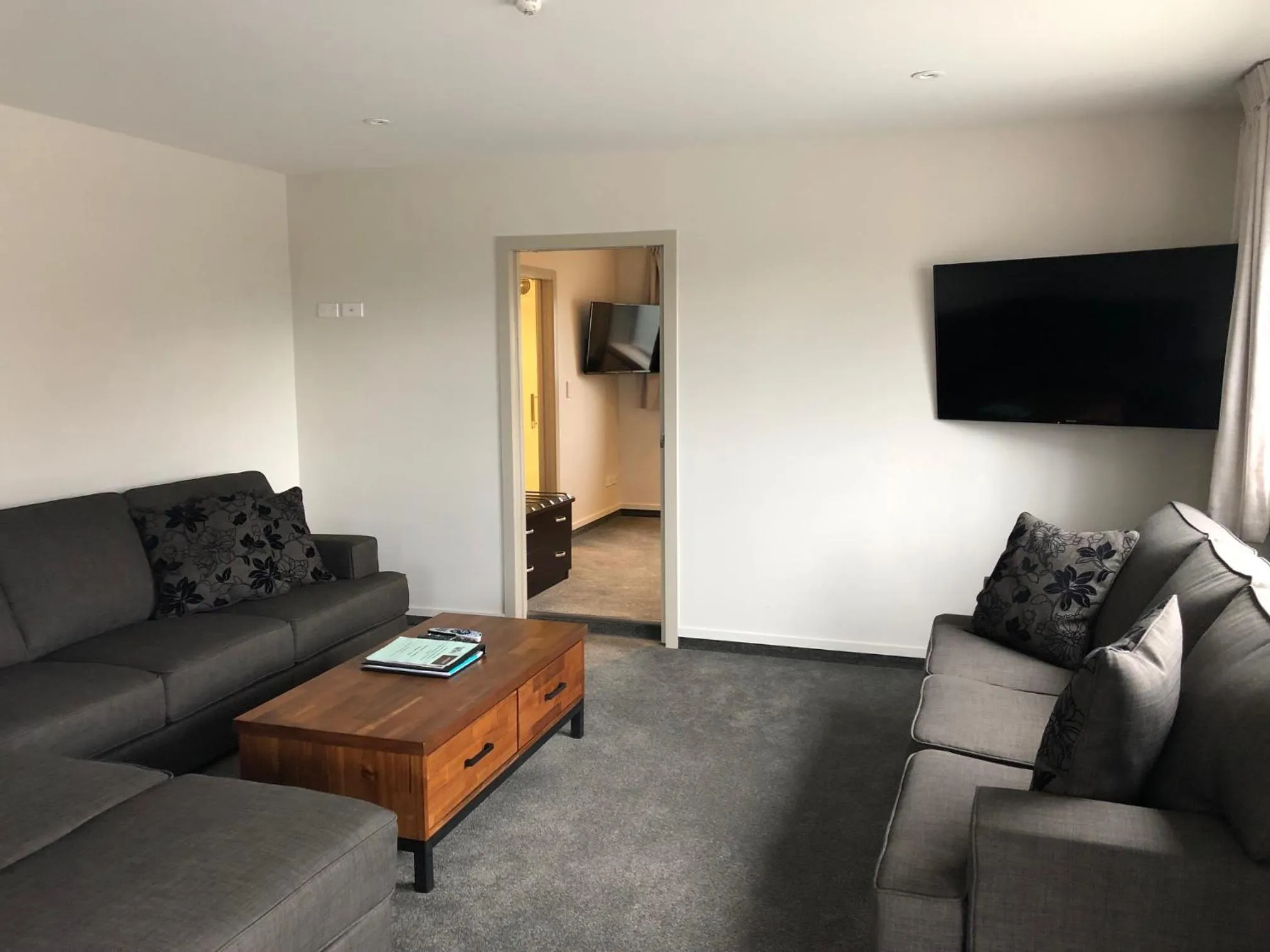 TV and multimedia in Autoline Motel Queenstown