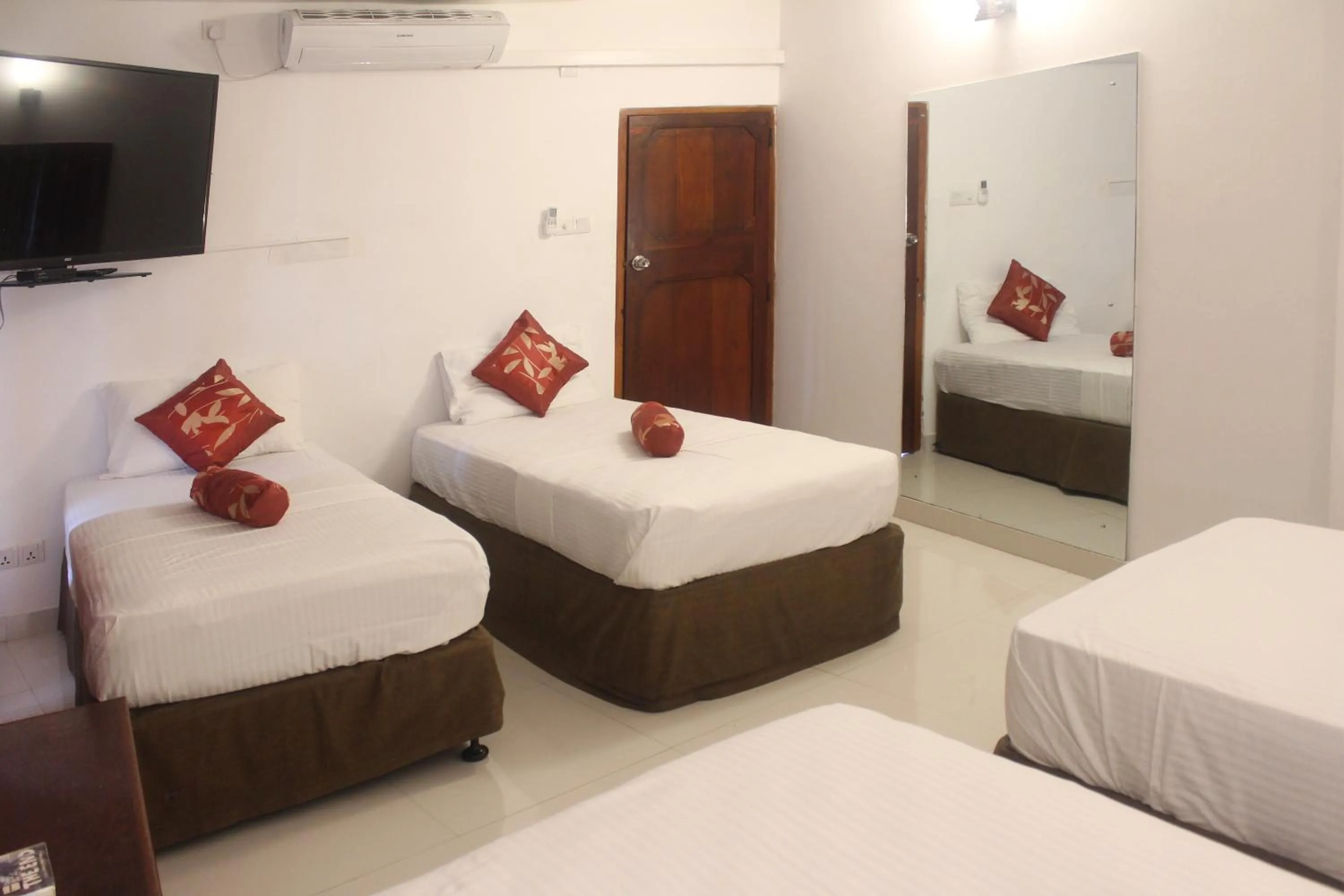 Bedroom, Bed in Hotel Sunray