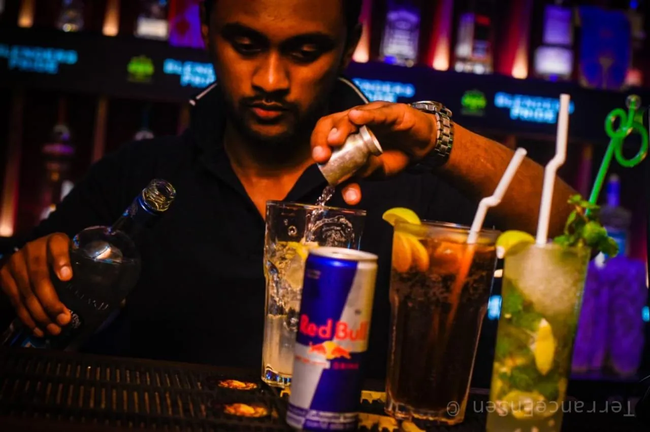 Restaurant/places to eat in Hotel Sunray