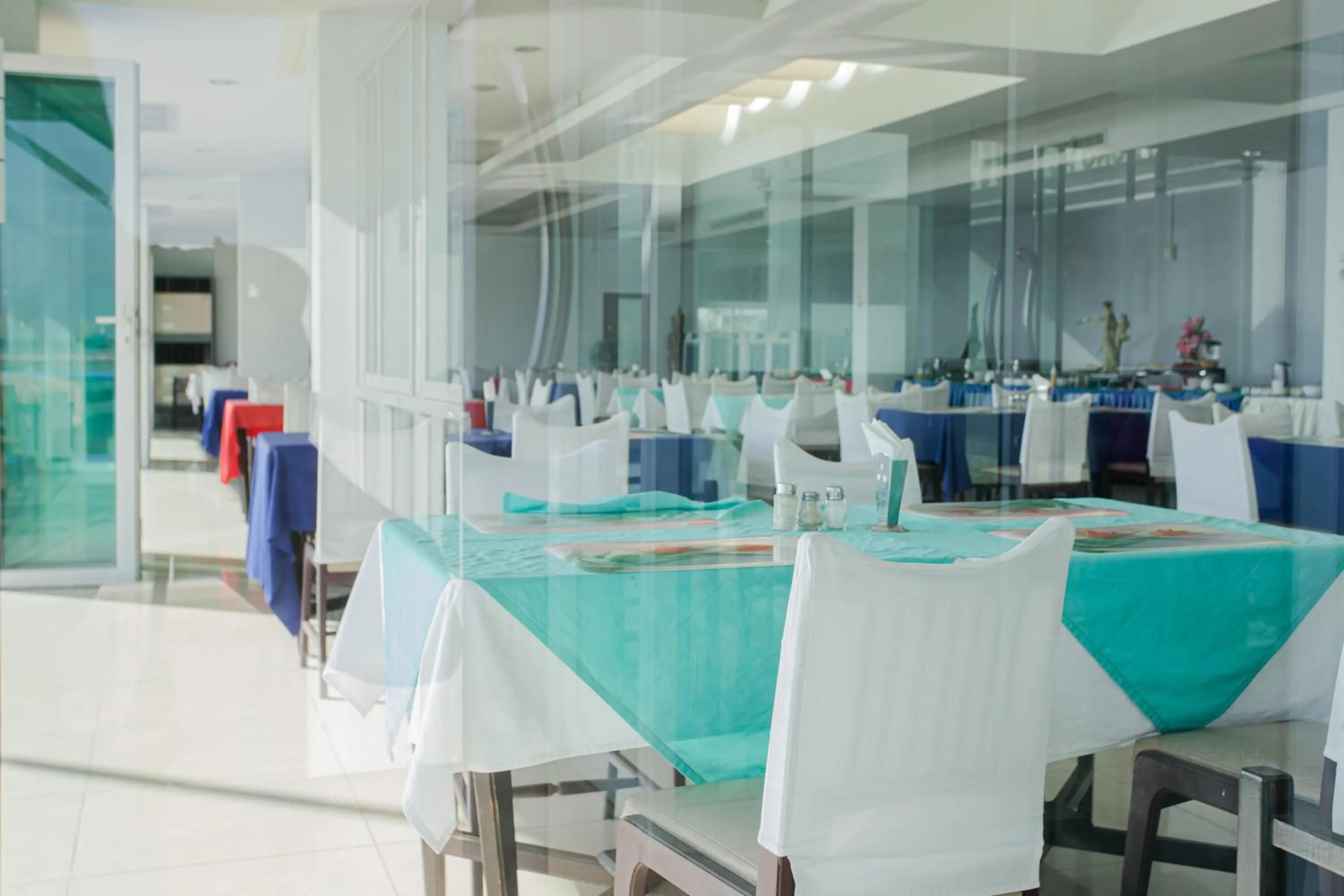 Restaurant/places to eat in Hadthong Hotel