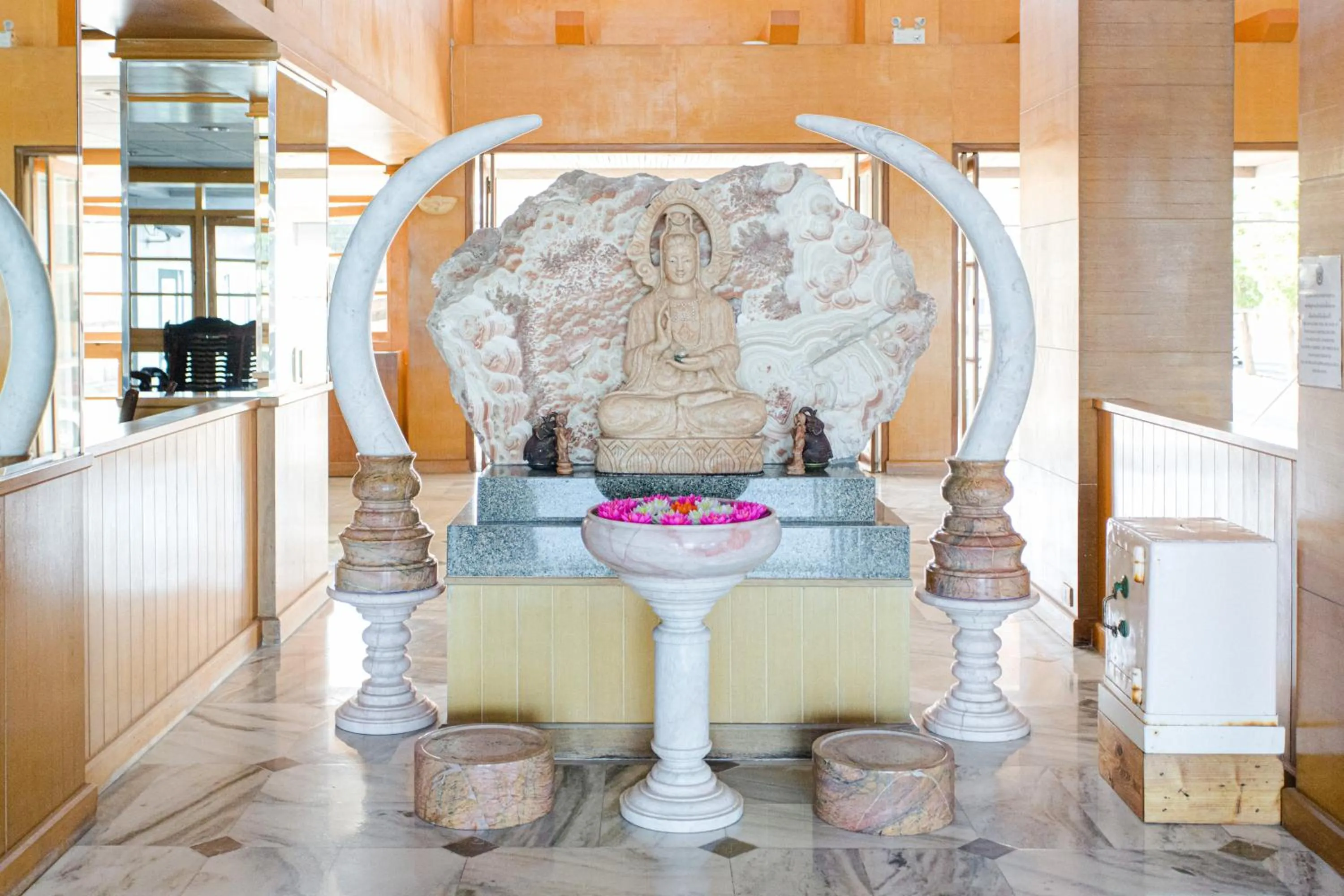 Property building in Hadthong Hotel