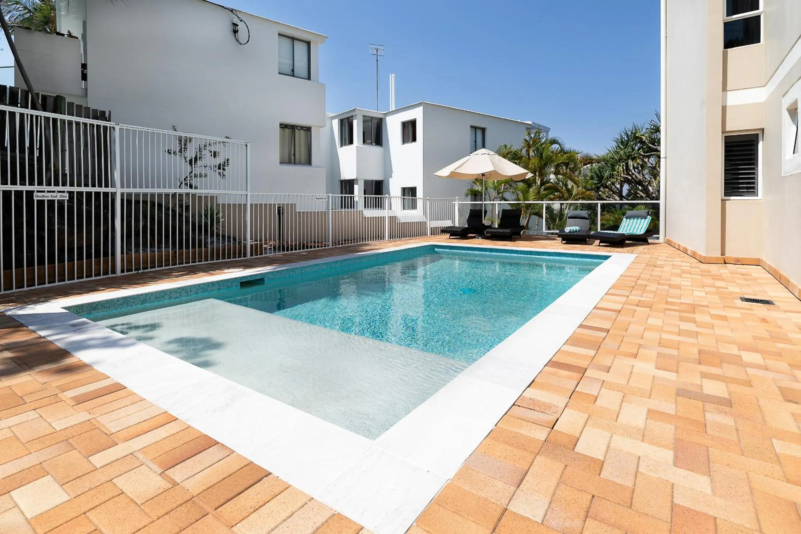 Swimming pool in Aqua Promenade Beachfront Holiday Apartments