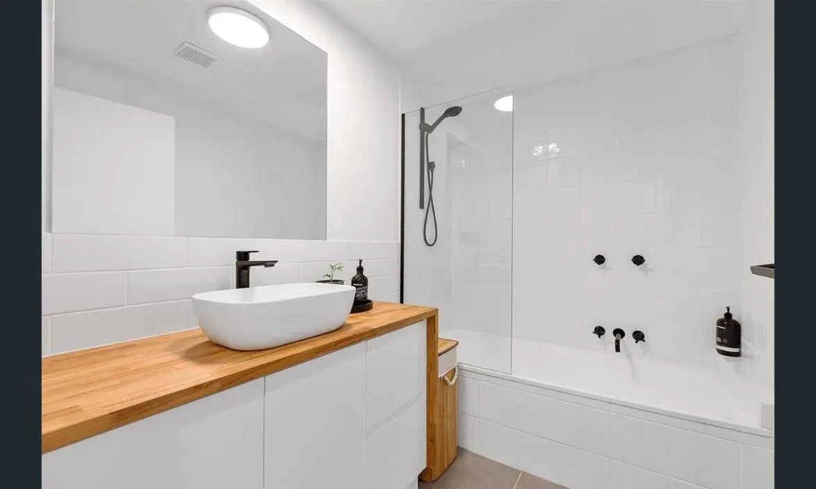 Aqua Promenade Beachfront Holiday Apartments