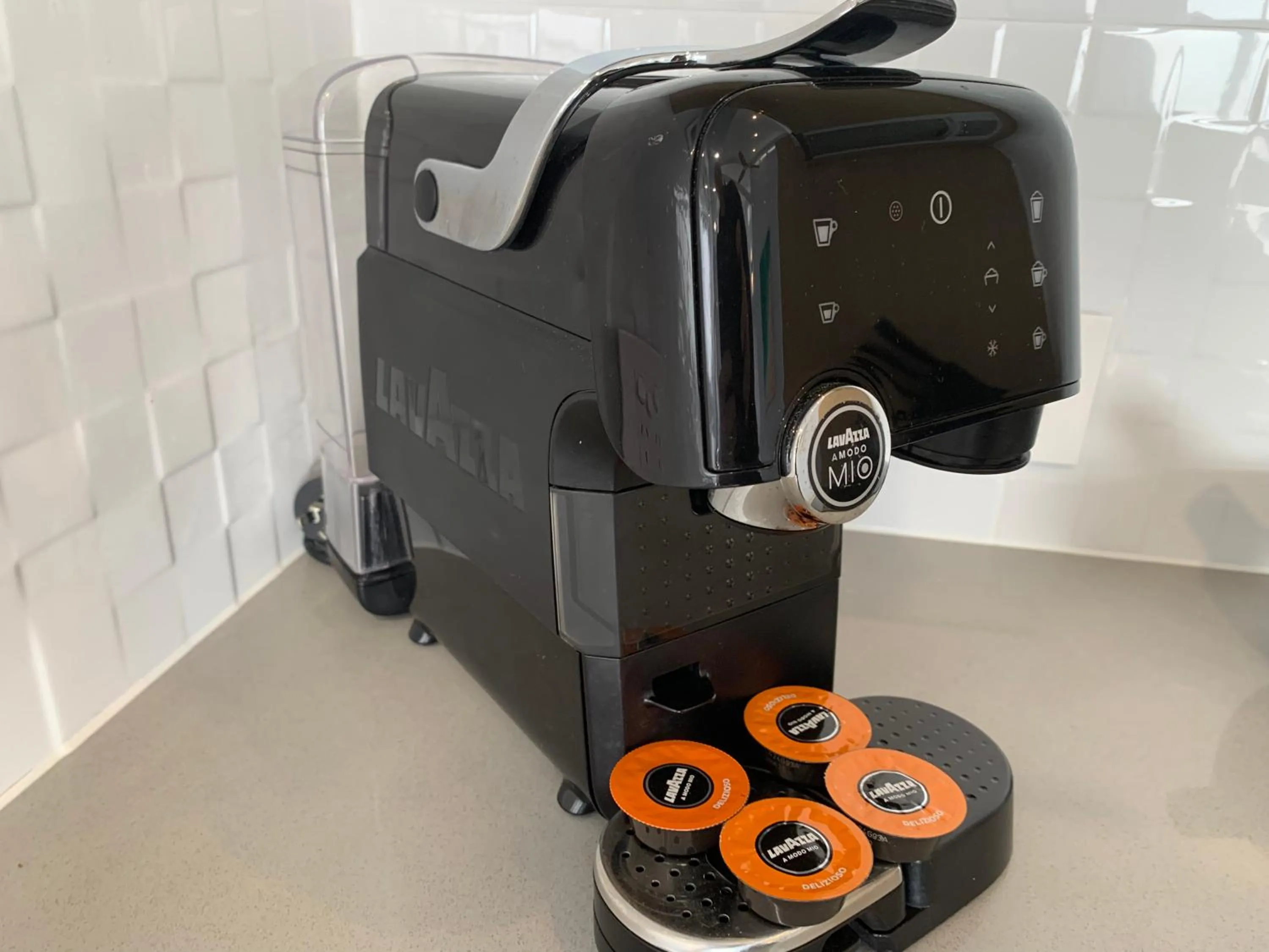 Coffee/tea facilities in Aqua Promenade Beachfront Holiday Apartments