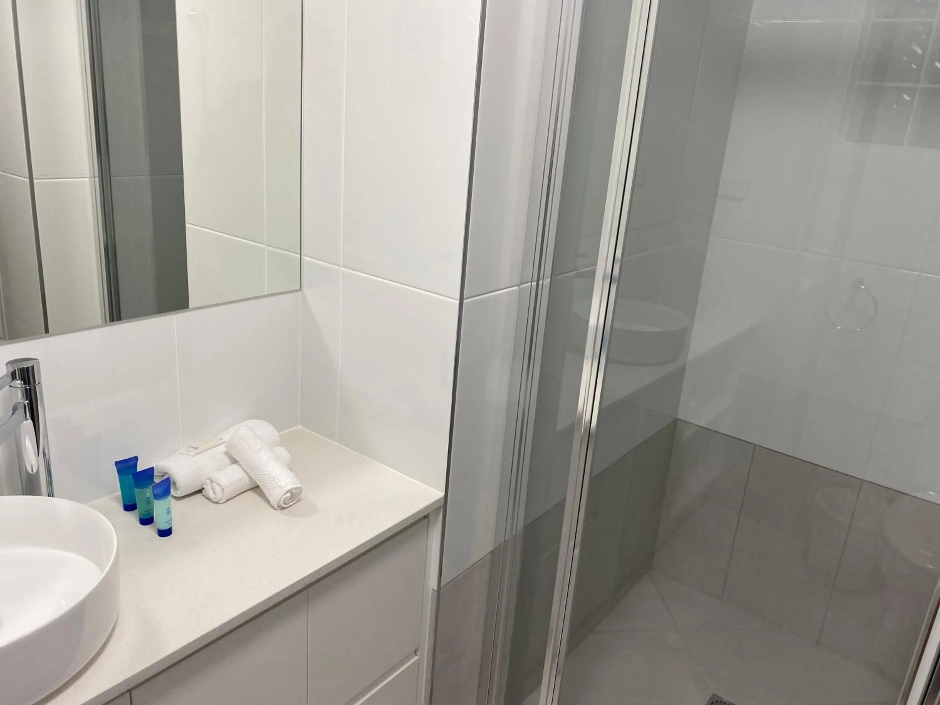 Aqua Promenade Beachfront Holiday Apartments