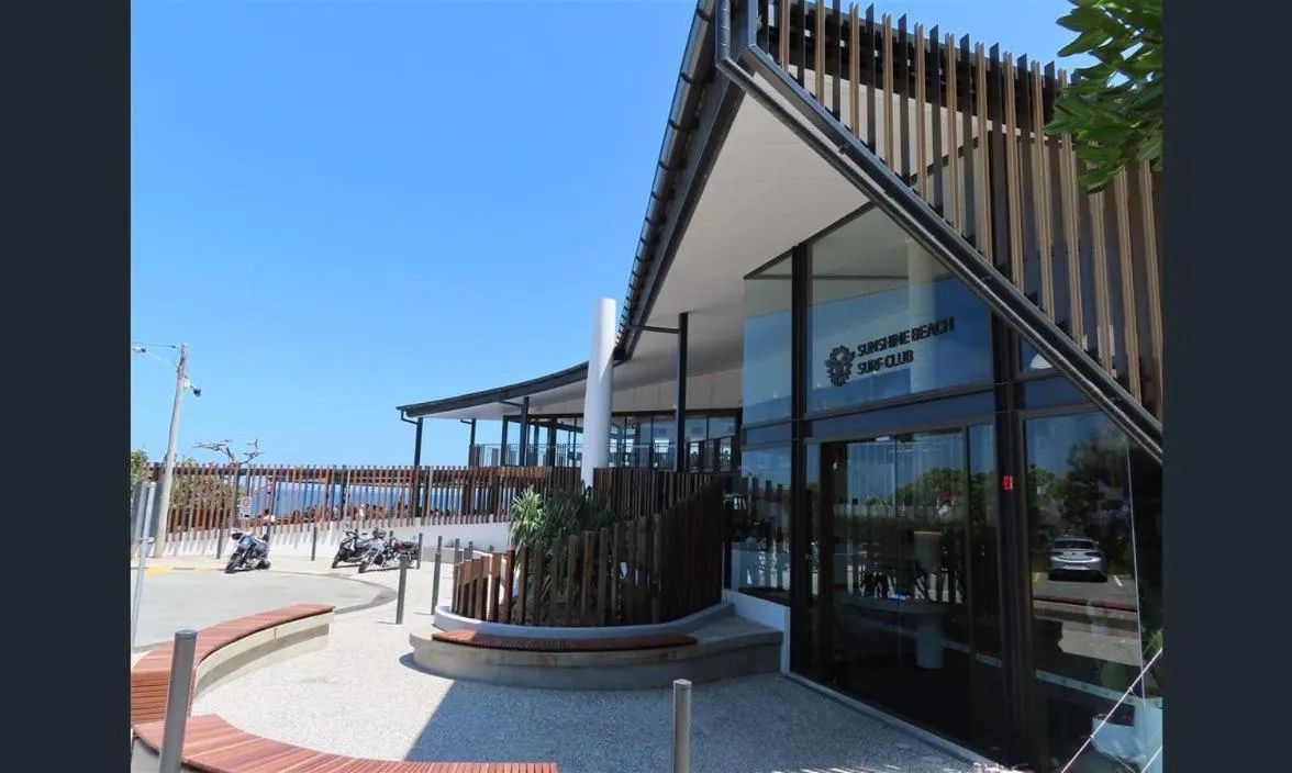 Aqua Promenade Beachfront Holiday Apartments