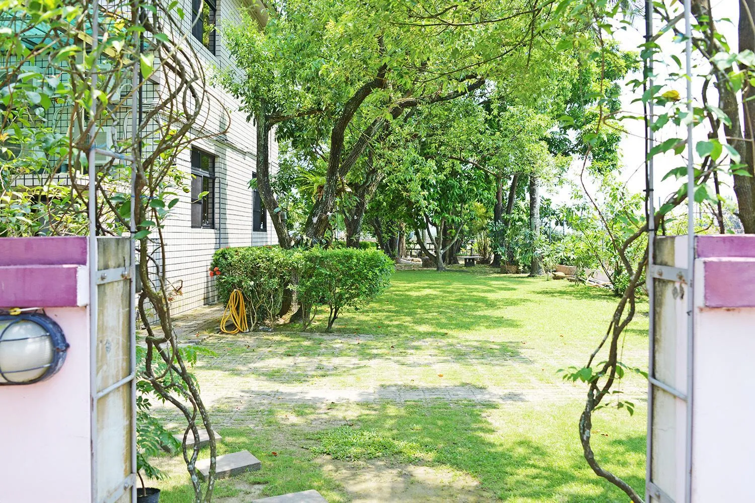 Kaohsiung Meinong Rabbit Paul Homestay B&B