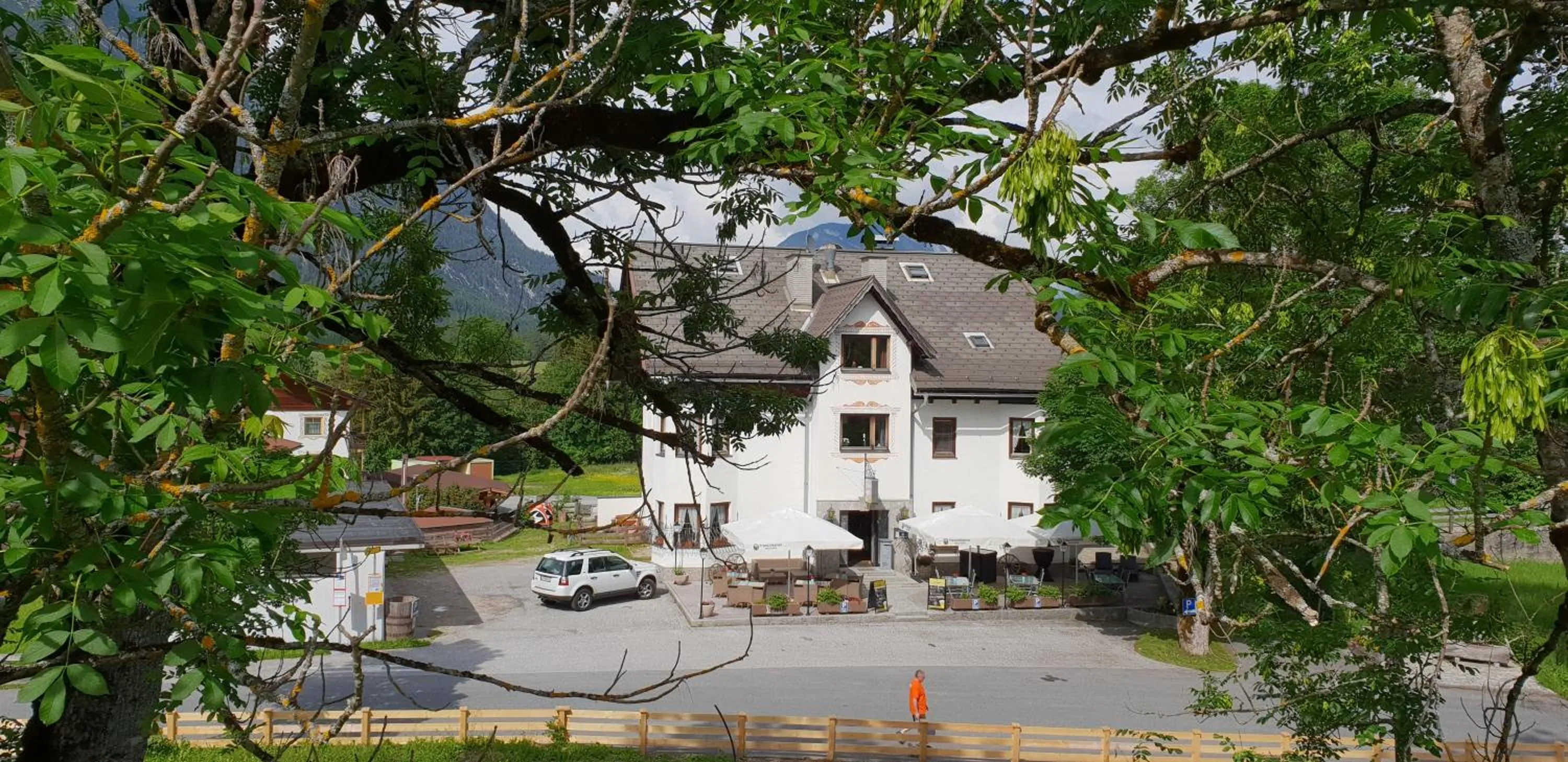 Property building in Hotel Gasthof Gaistal