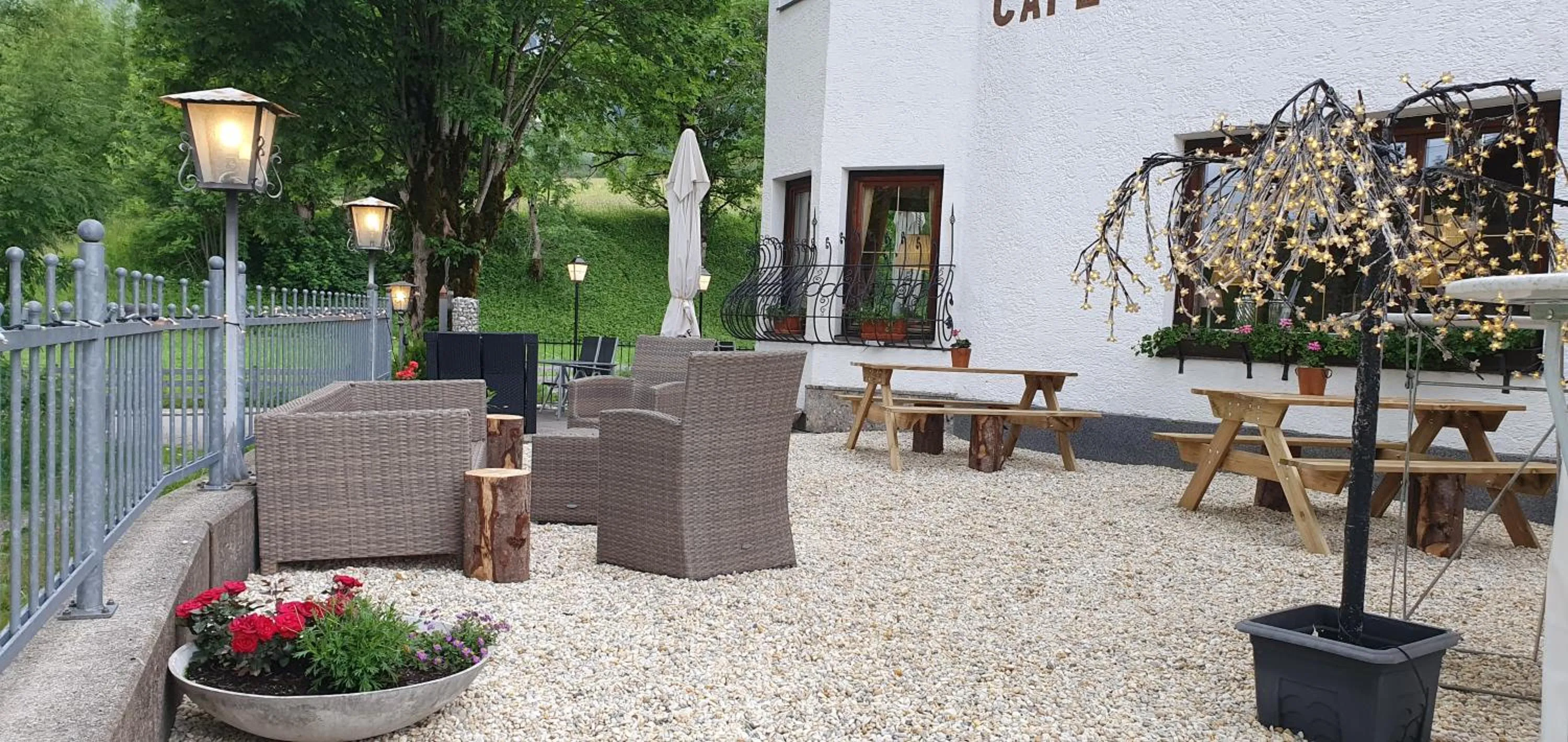 Property building in Hotel Gasthof Gaistal